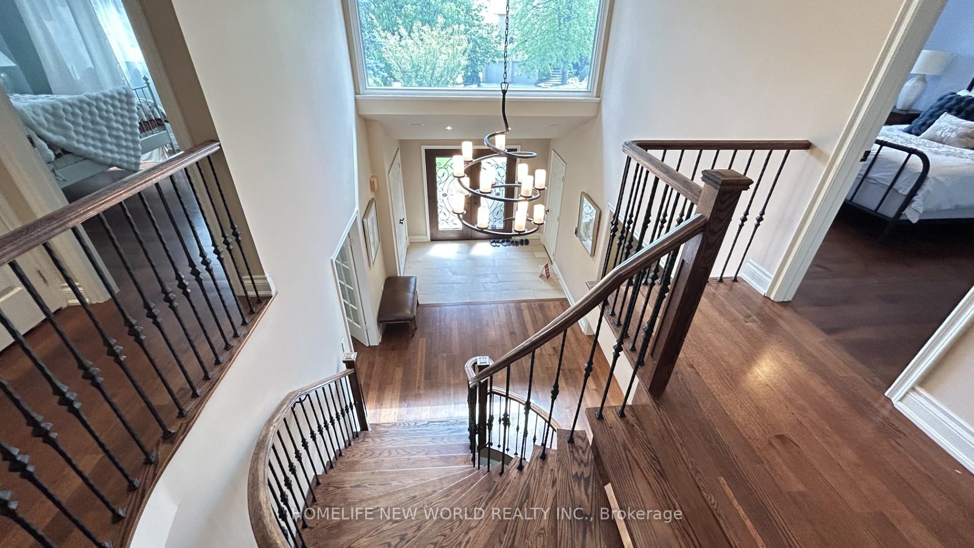 Photo 6 of 43 Lunau Lane, Markham, Aileen-Willowbrook — HOMEH