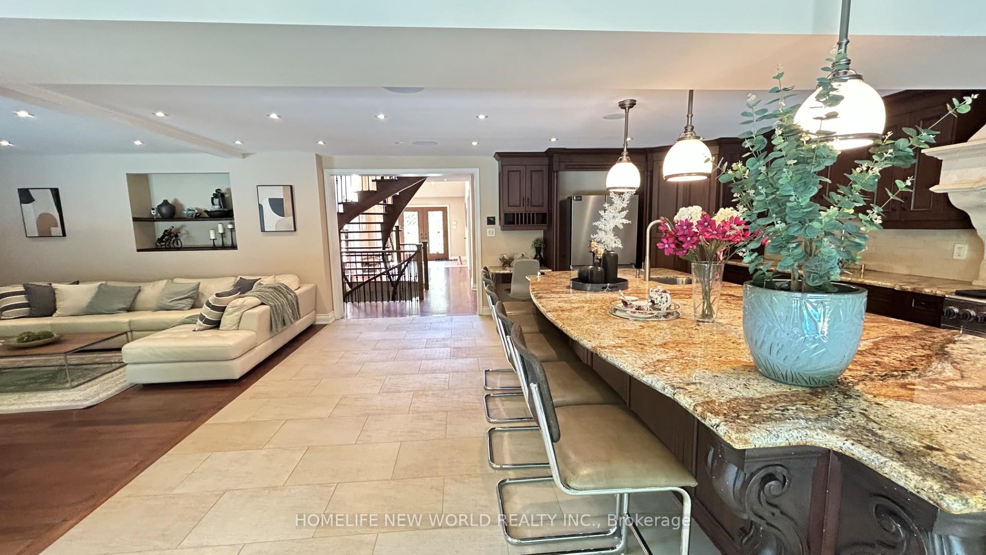 Photo 9 of 43 Lunau Lane, Markham, Aileen-Willowbrook — HOMEH