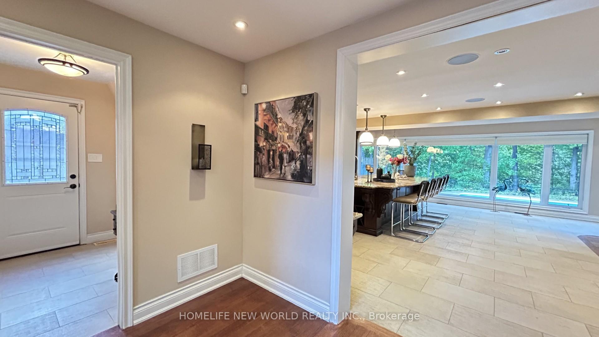 Photo 13 of 43 Lunau Lane, Markham, Aileen-Willowbrook — HOMEH