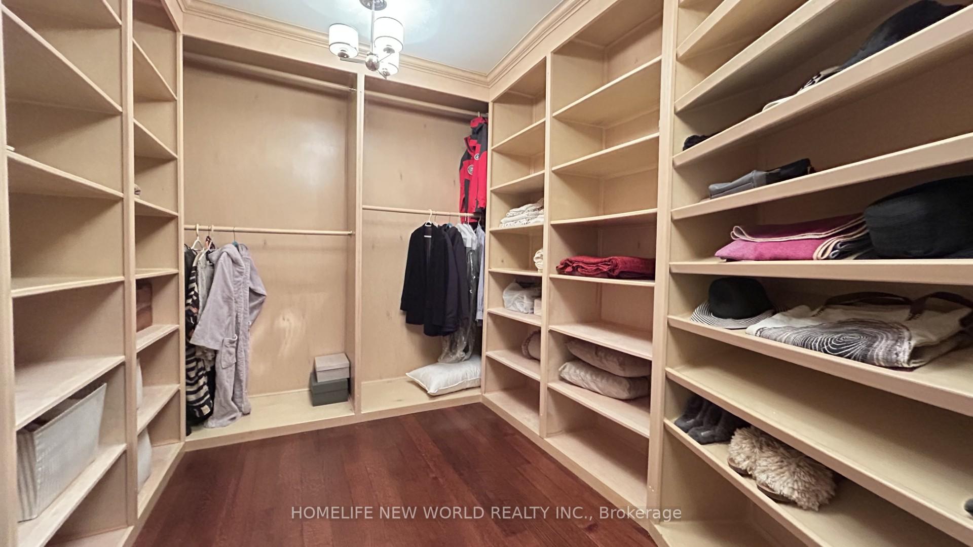Photo 14 of 43 Lunau Lane, Markham, Aileen-Willowbrook — HOMEH