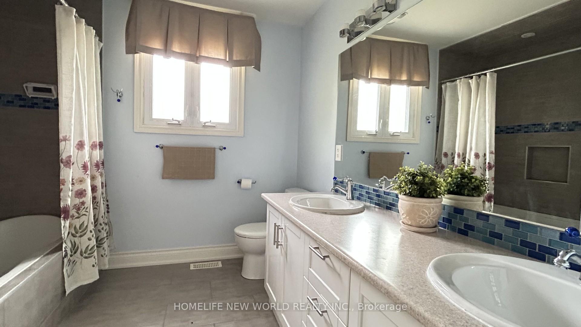 Photo 30 of 43 Lunau Lane, Markham, Aileen-Willowbrook — HOMEH