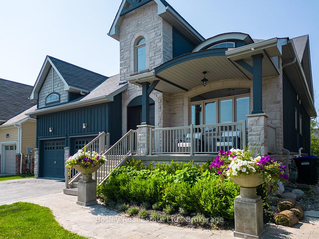 Photo 4 of 53 Hughes Street E, Collingwood — HOMEH