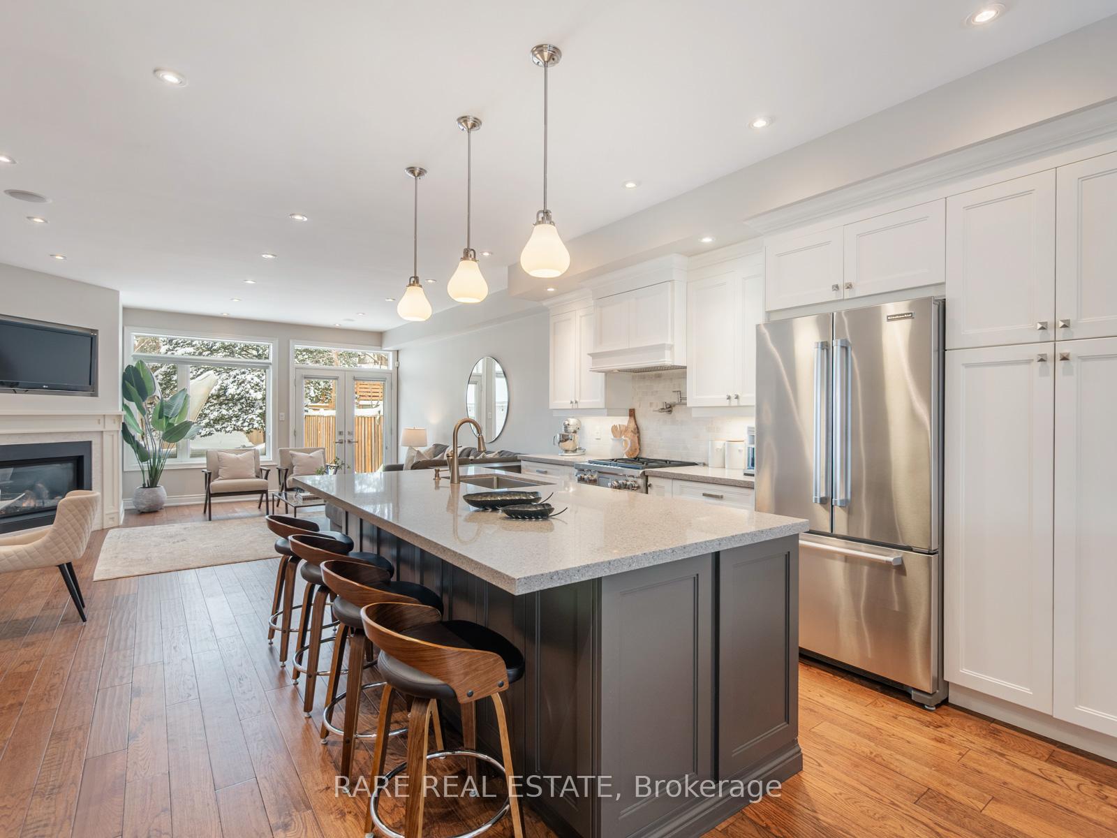 Photo 15 of 24 Le May Road, Toronto, Mount Pleasant East — HOMEH