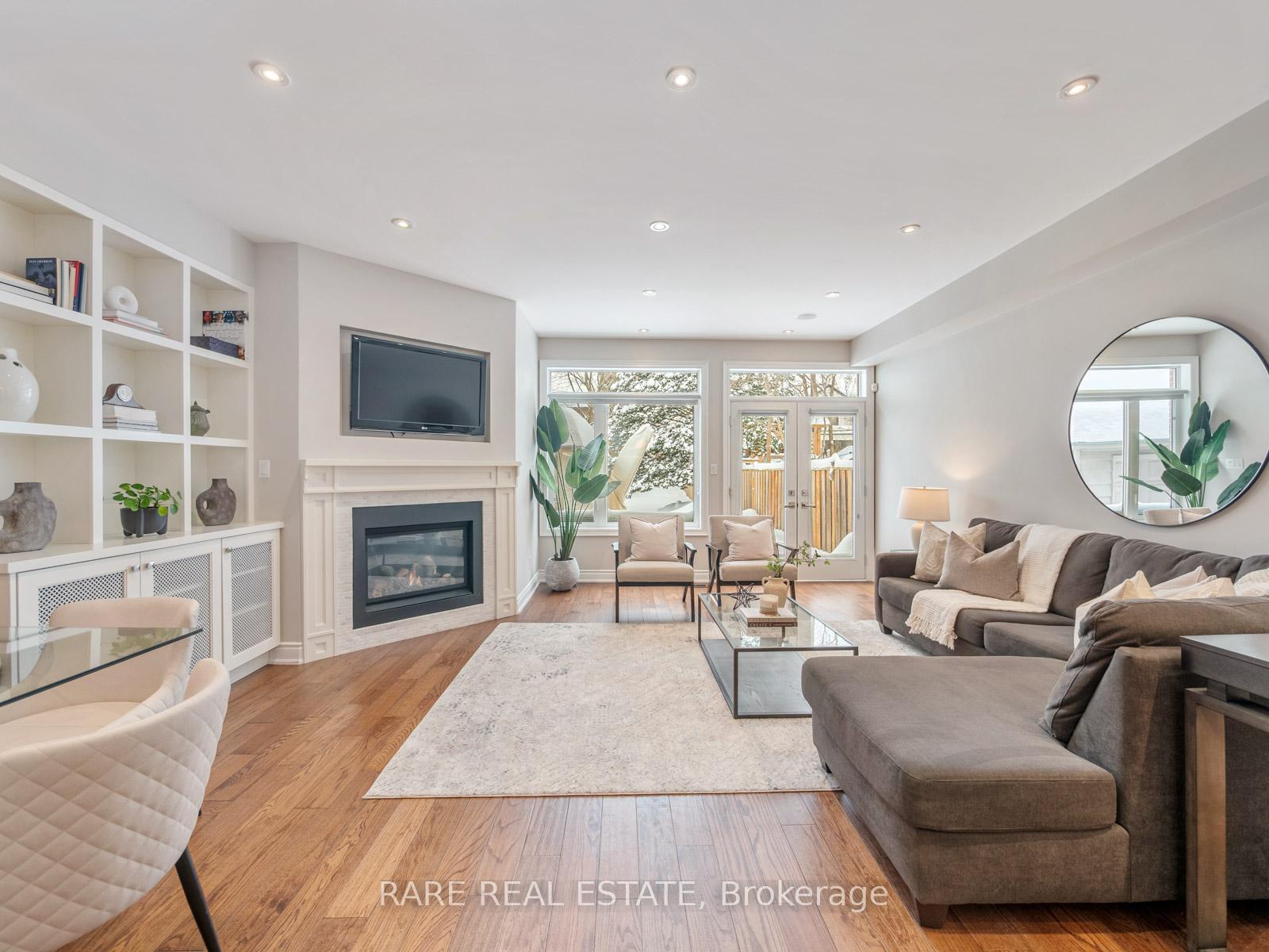 Photo 6 of 24 Le May Road, Toronto, Mount Pleasant East — HOMEH