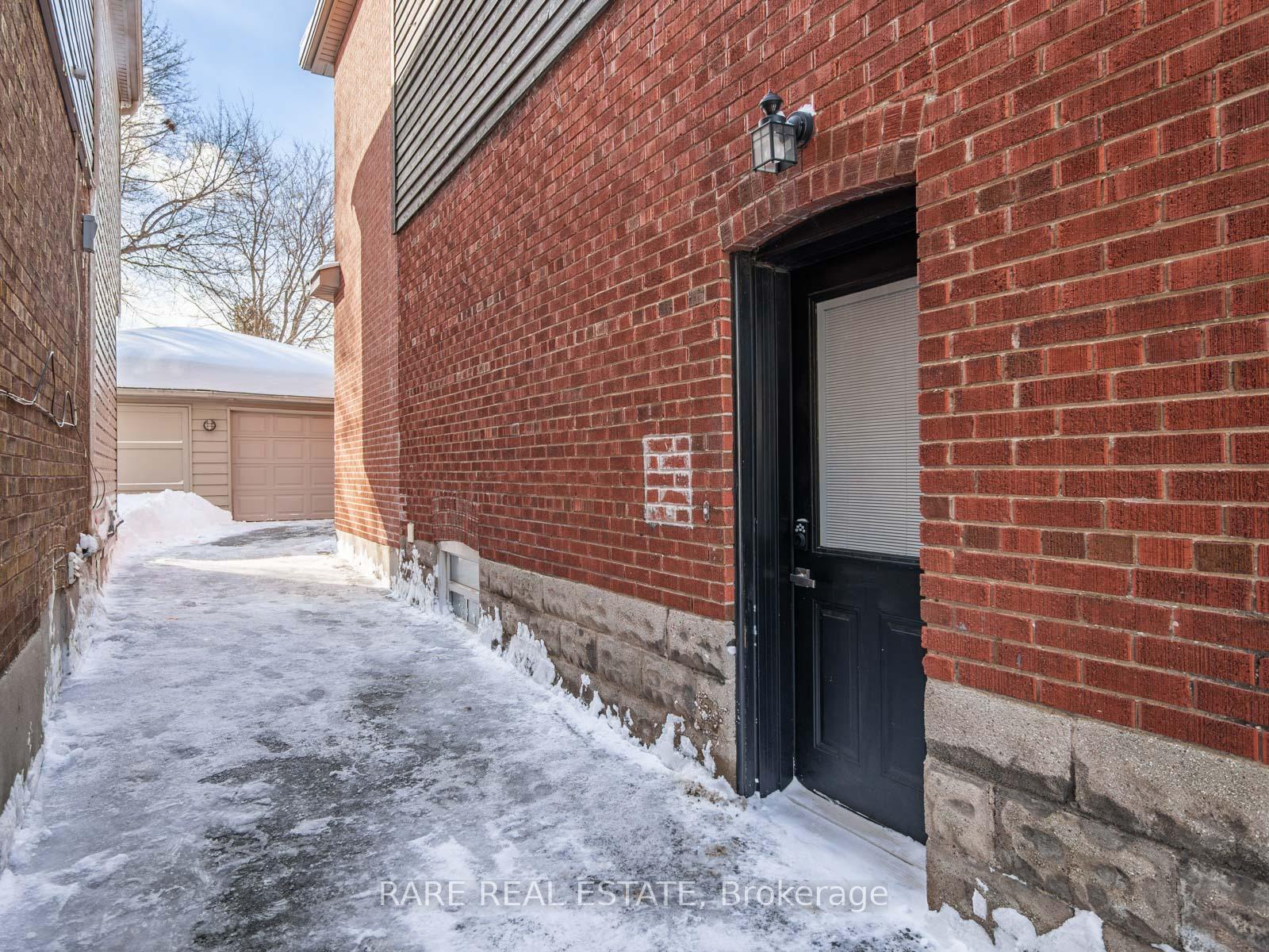 Photo 32 of 24 Le May Road, Toronto, Mount Pleasant East — HOMEH