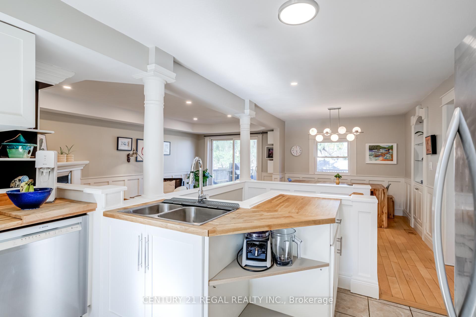 Photo 9 of 115 Sydenham Street, Hamilton, Dundas — HOMEH