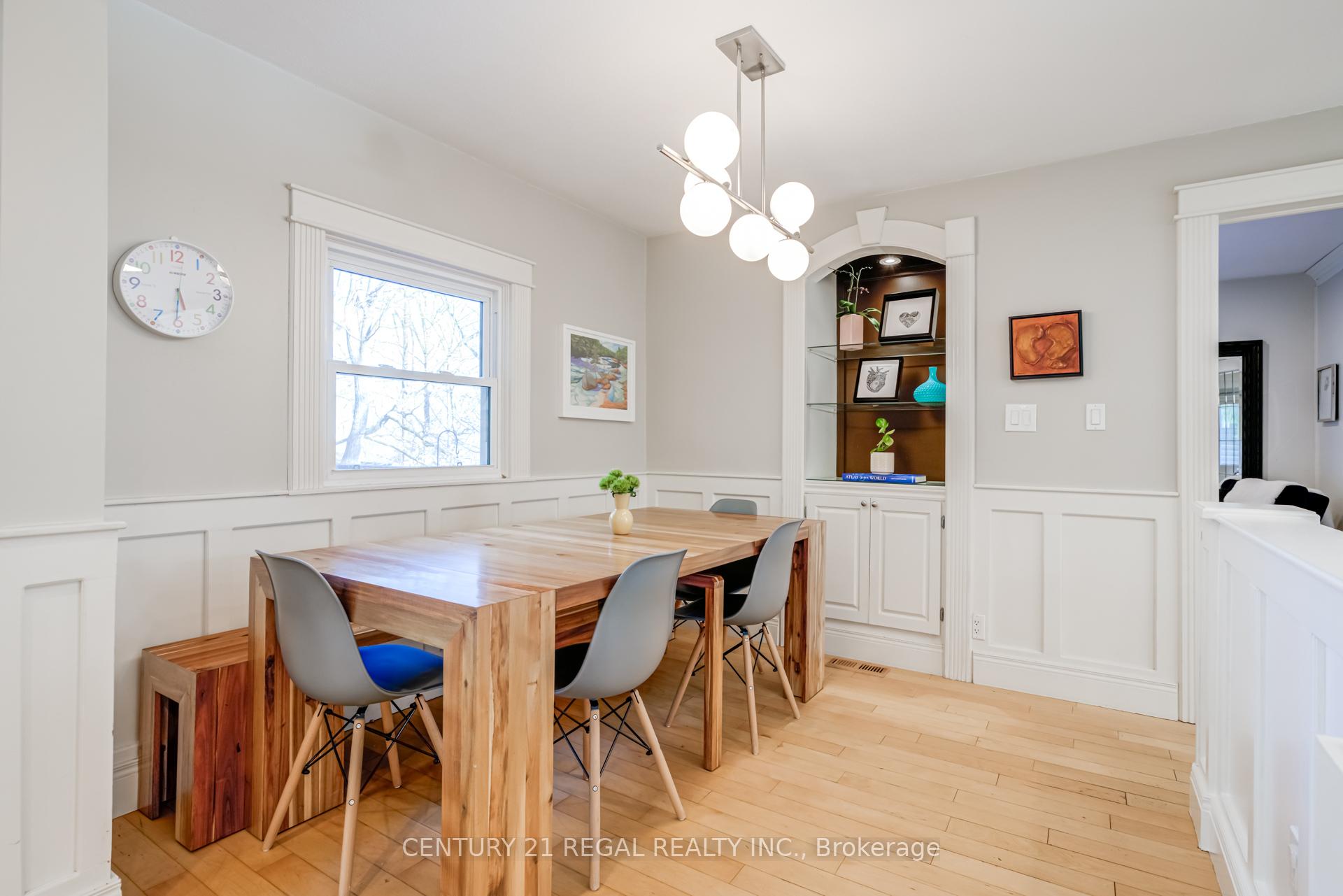Photo 3 of 115 Sydenham Street, Hamilton, Dundas — HOMEH