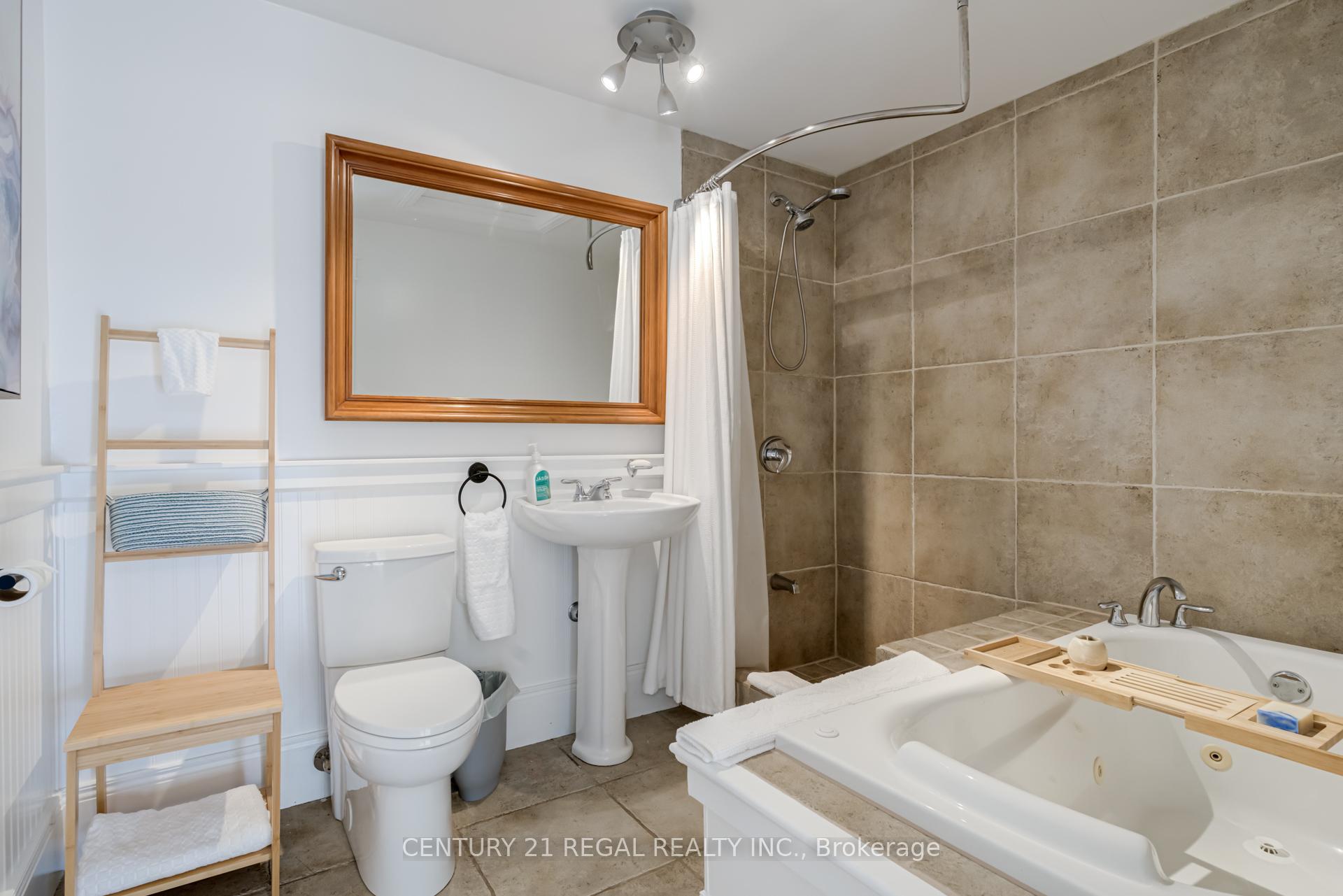 Photo 26 of 115 Sydenham Street, Hamilton, Dundas — HOMEH