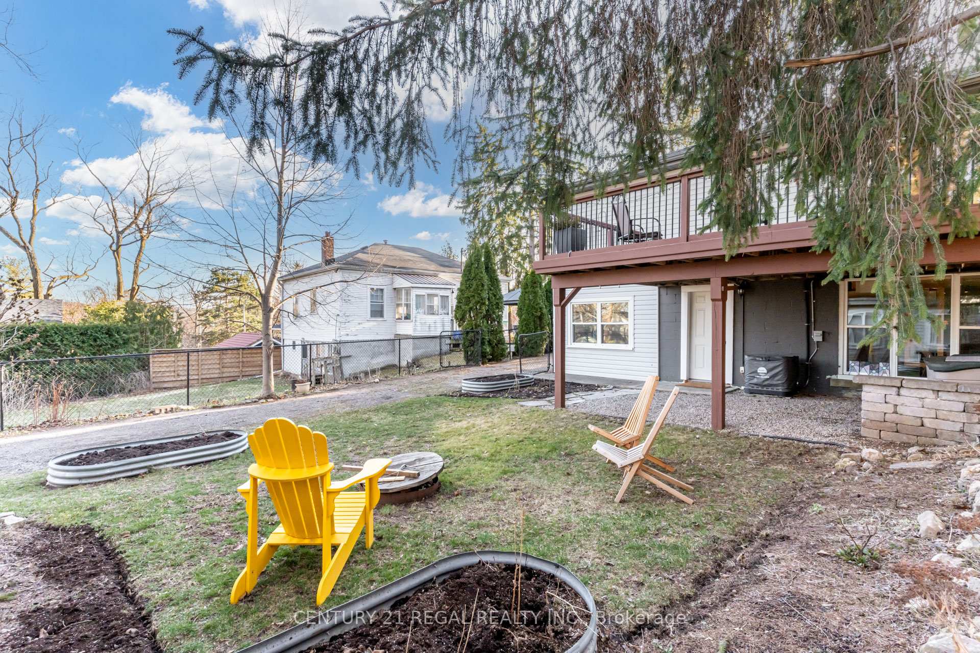 Photo 43 of 115 Sydenham Street, Hamilton, Dundas — HOMEH