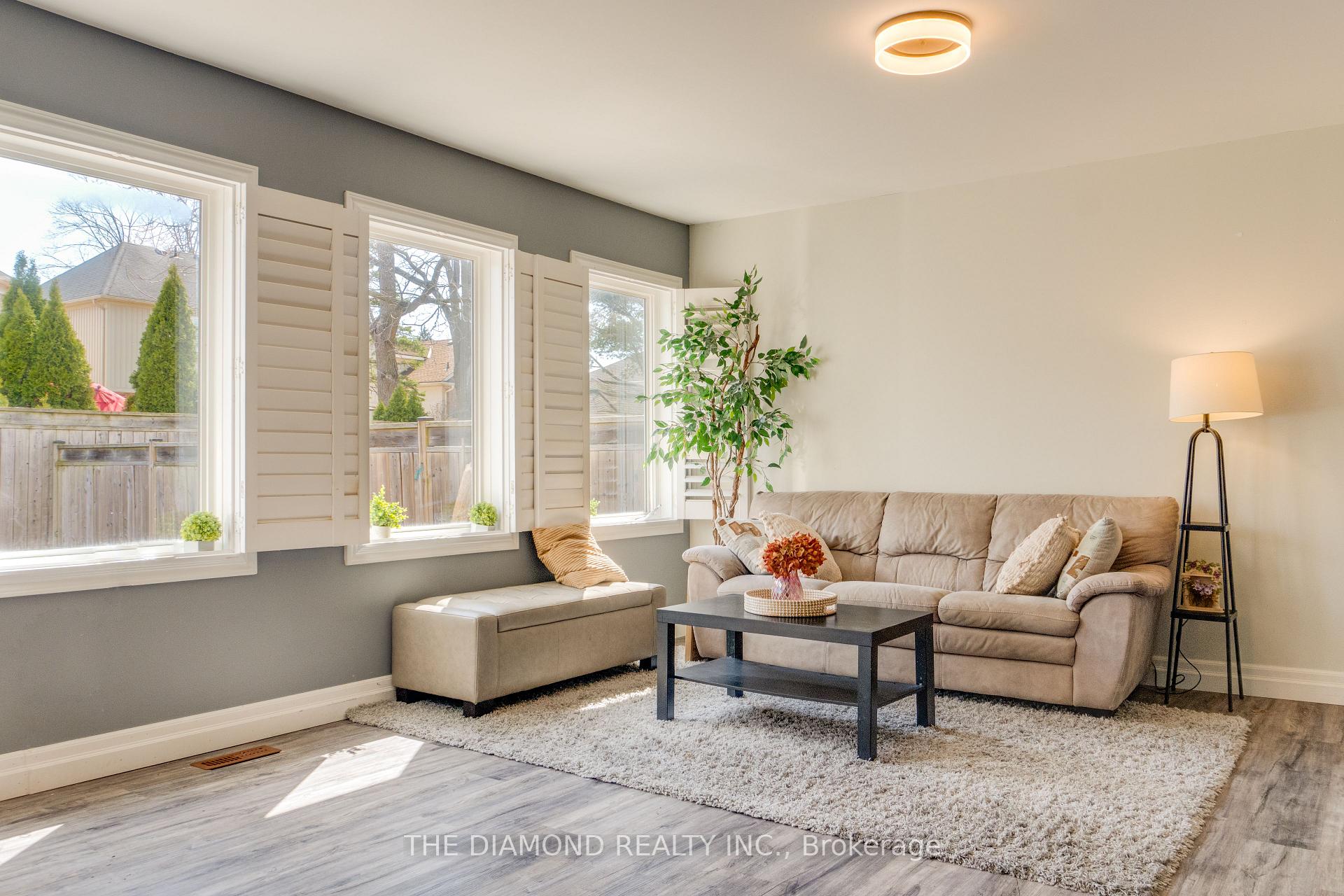 Photo 2 of 82 Blackbird Circle, Cambridge — HOMEH