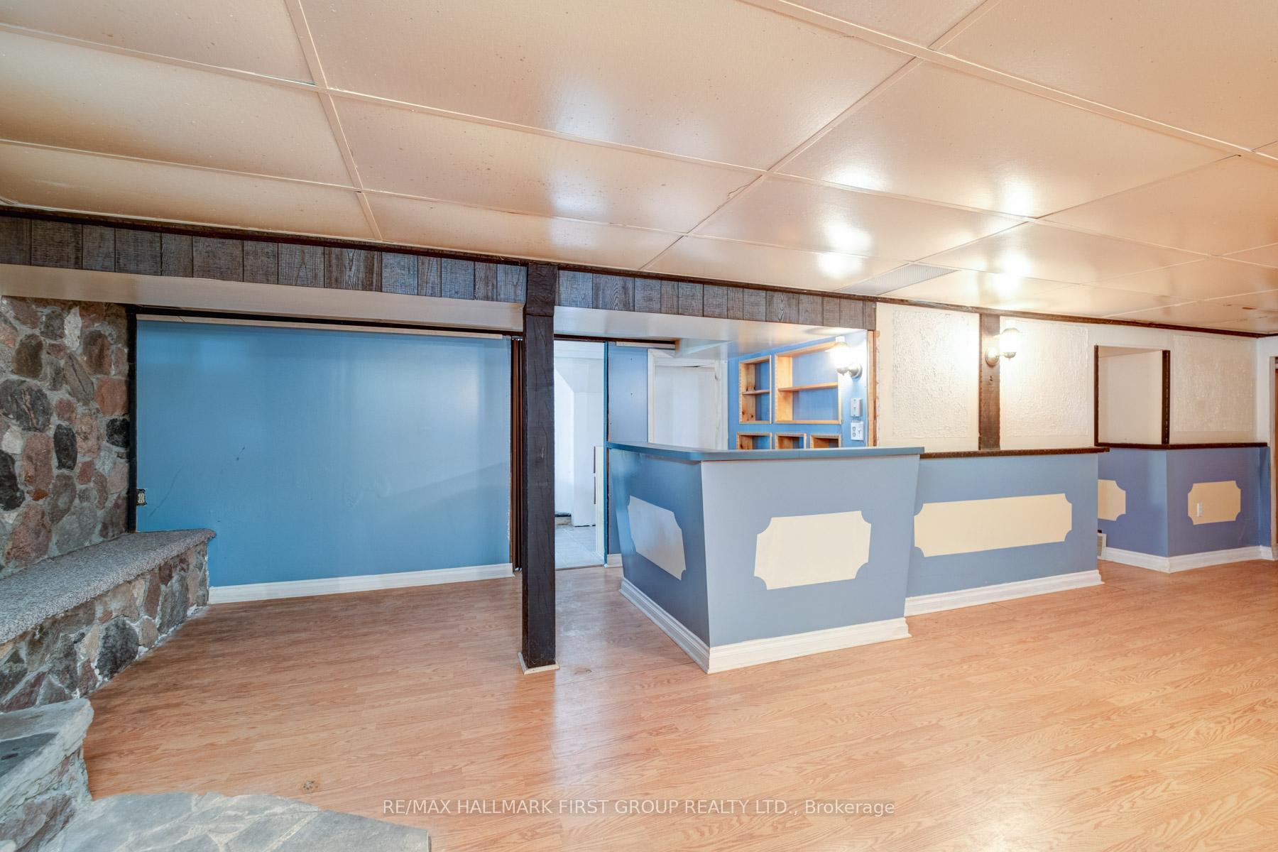 Photo 7 of 103 Elizabeth Crescent S, Whitby, Blue Grass Meadows — HOMEH