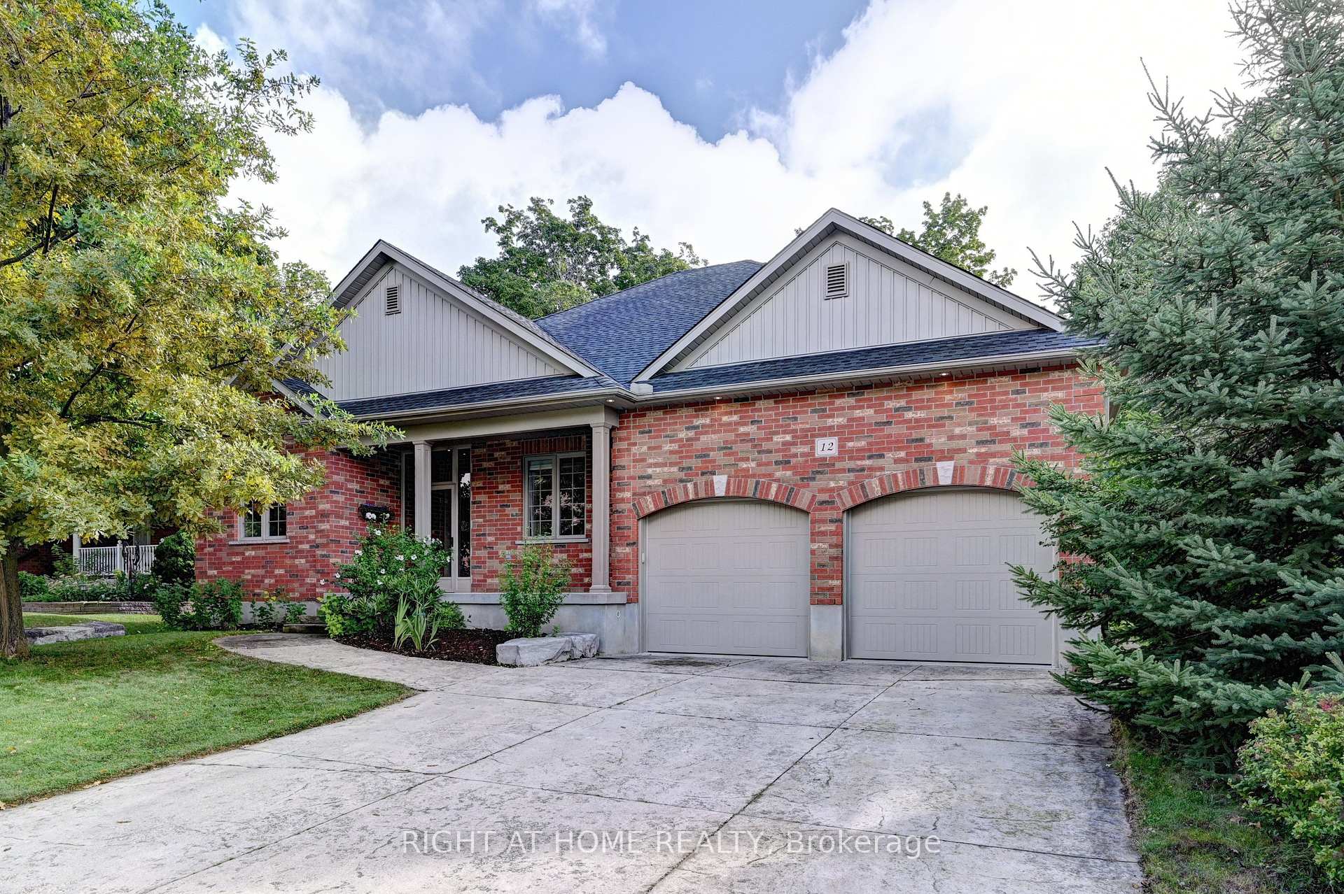 Front of 12 shadywood Court