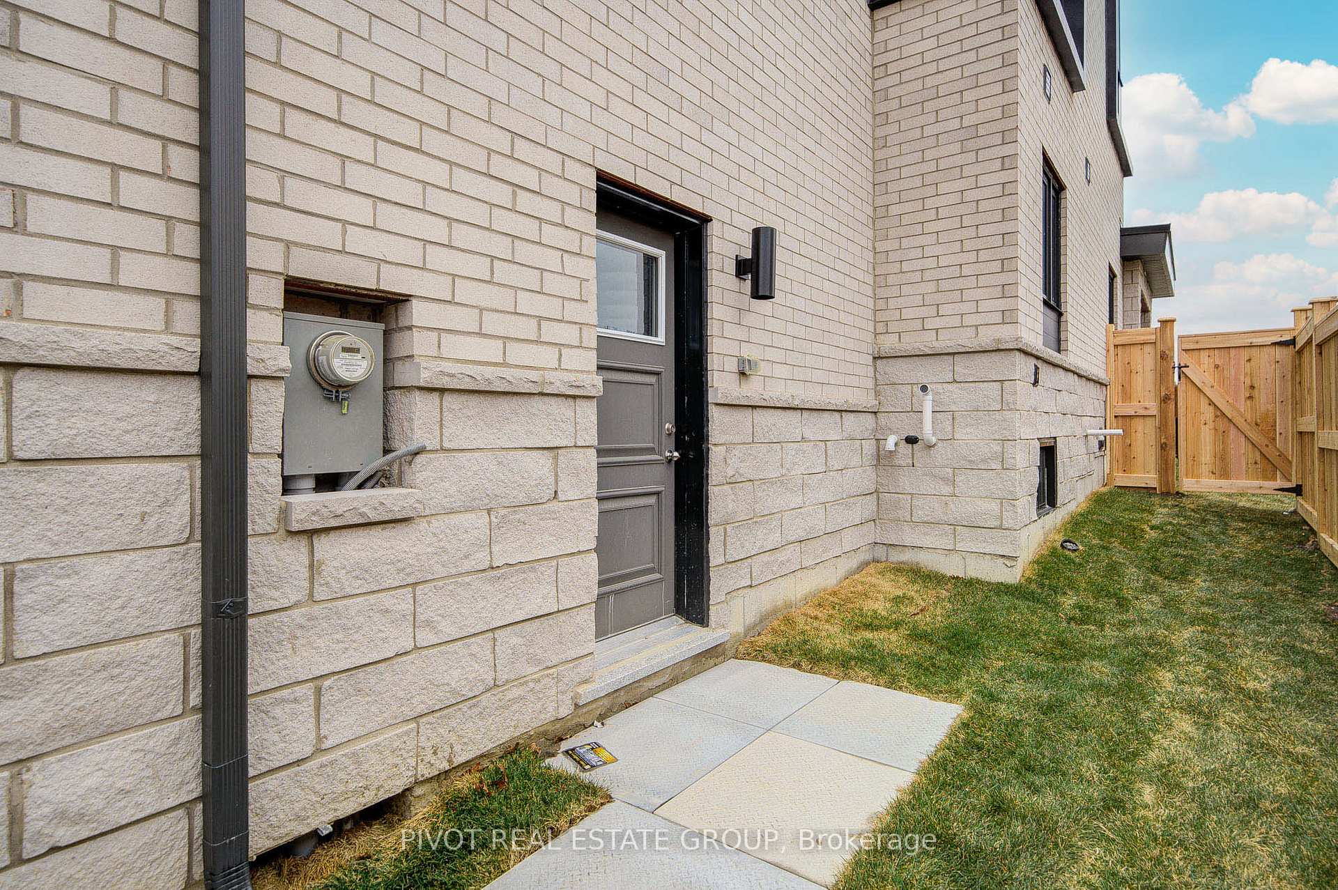 Photo 35 of 1794 Donald Cousens Parkway E, Markham, Cornell — HOMEH