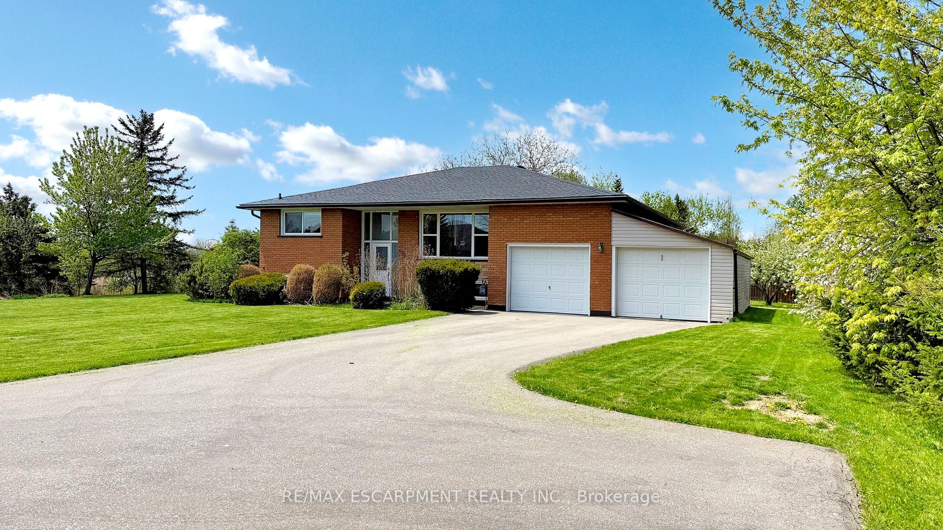 Photo 4 of 630 Trinity Church Road, Hamilton, Rural Glanbrook — HOMEH