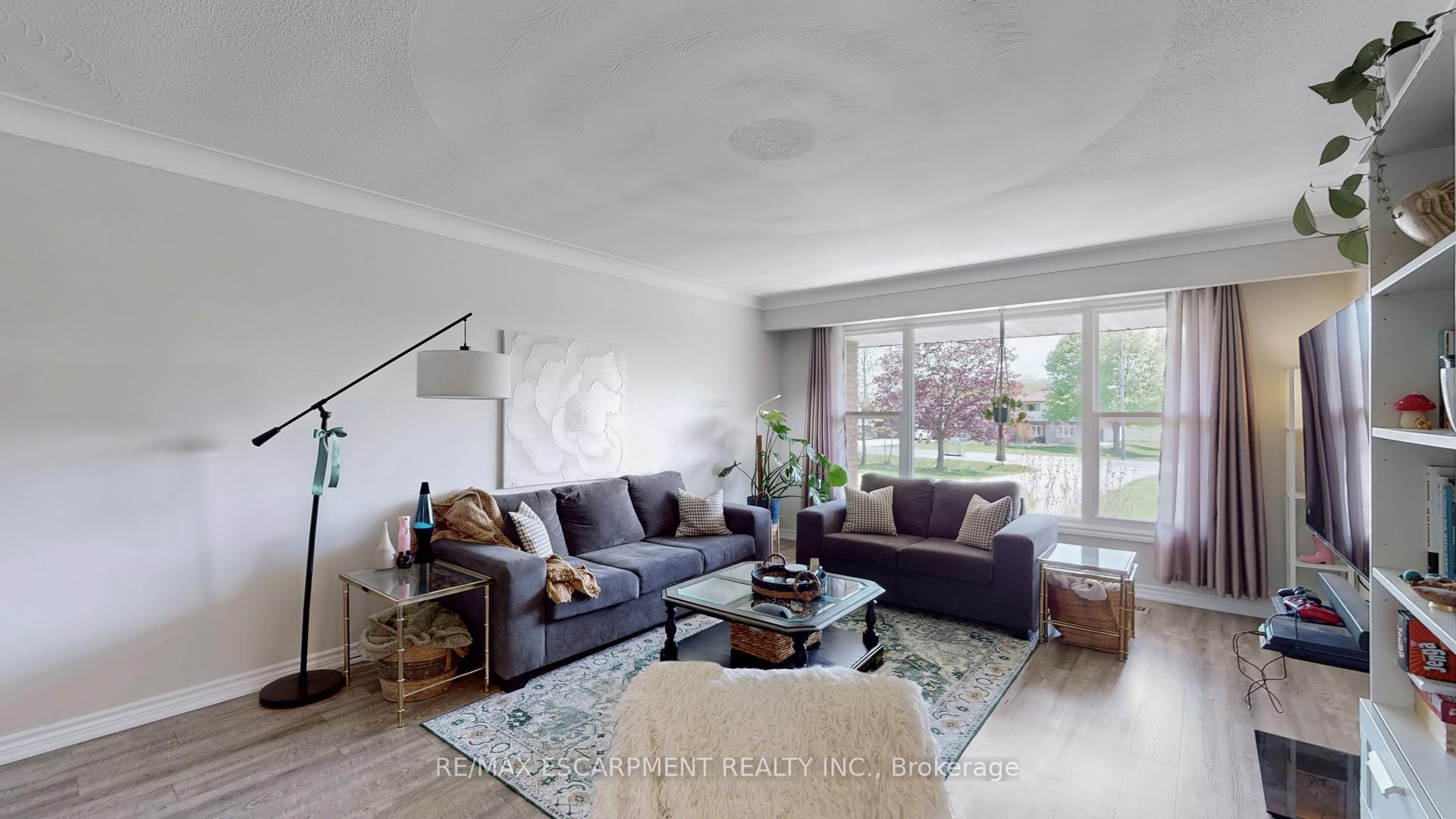 Photo 10 of 630 Trinity Church Road, Hamilton, Rural Glanbrook — HOMEH