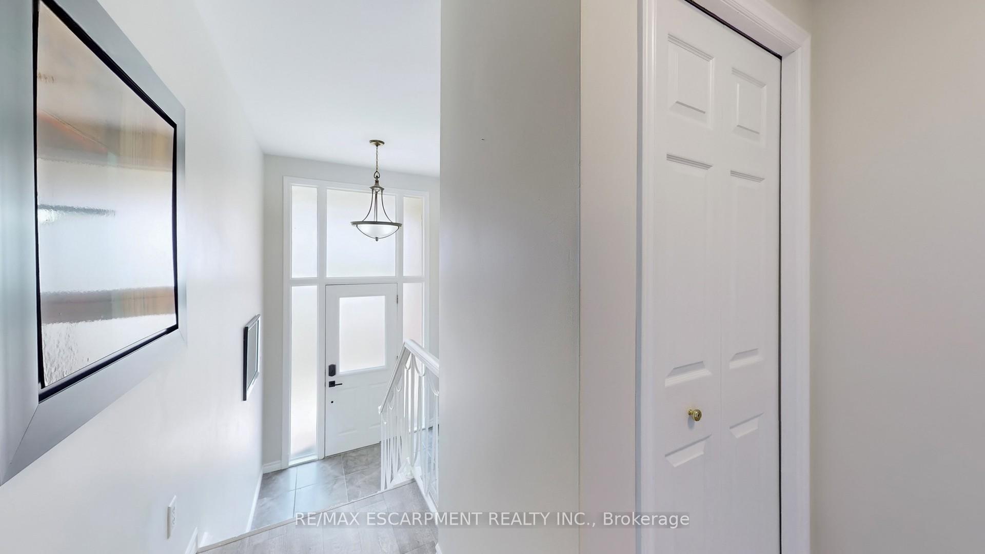 Photo 22 of 630 Trinity Church Road, Hamilton, Rural Glanbrook — HOMEH