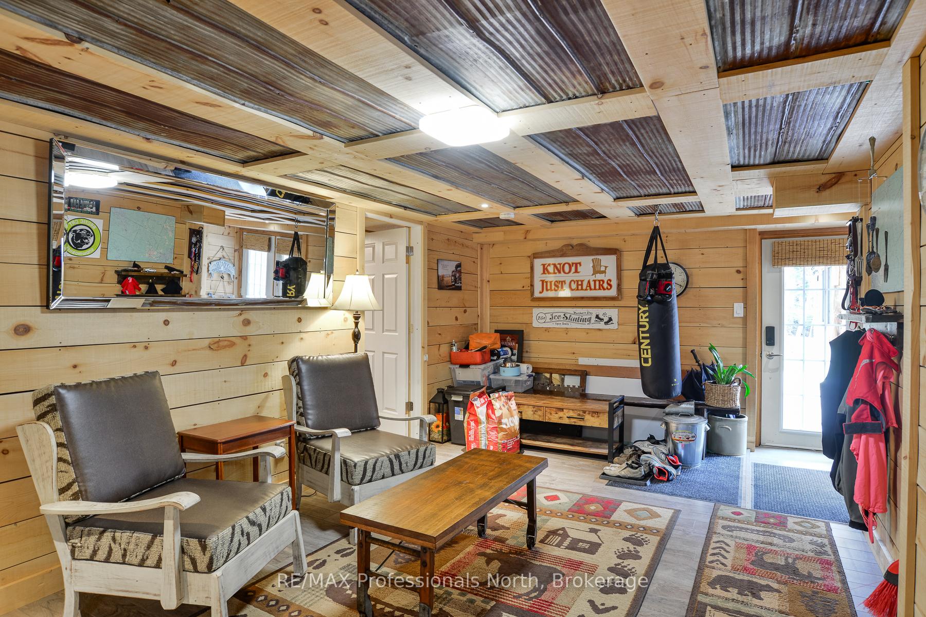 Photo 14 of 12 Kevin Crescent, Bracebridge, Monck (Bracebridge) — HOMEH