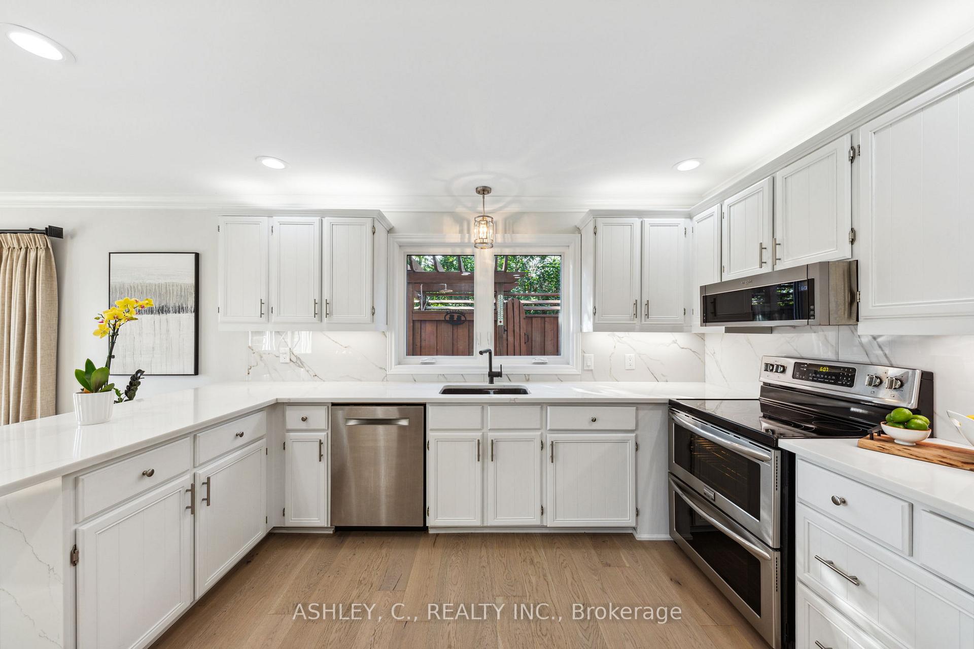 Photo 4 of 130 Duck Bay Road, Tay, Waubaushene — HOMEH
