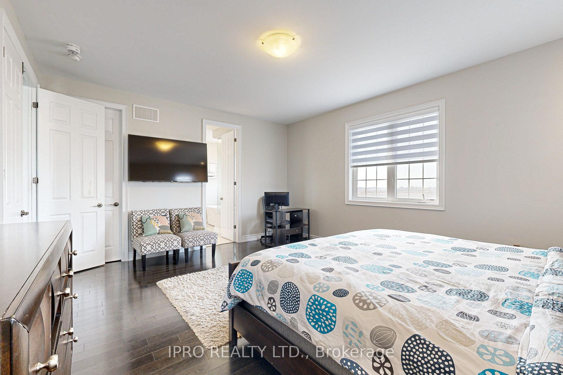 Photo 36 of 4 Brigham Avenue, Hamilton, Binbrook — HOMEH