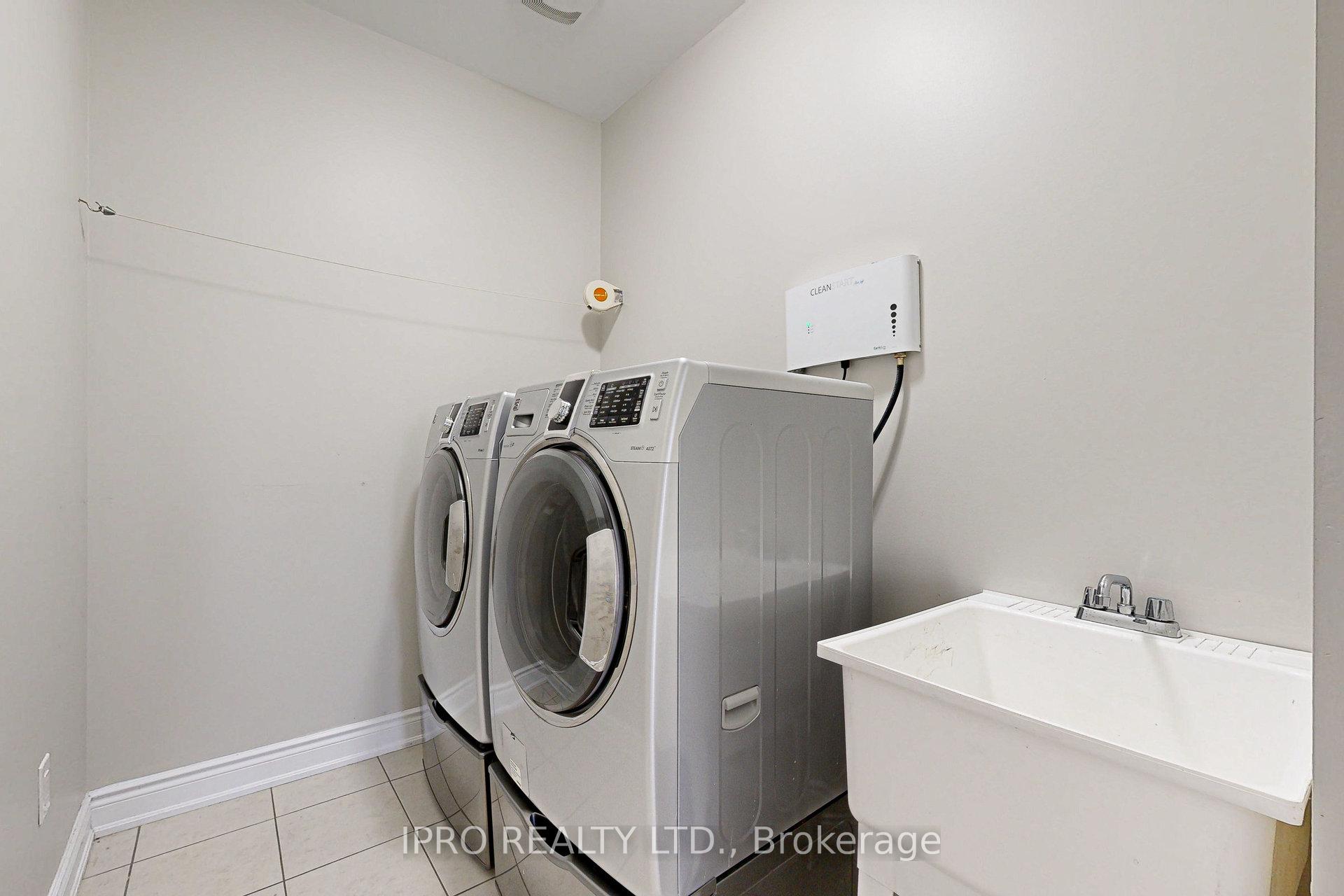 Photo 32 of 4 Brigham Avenue, Hamilton, Binbrook — HOMEH