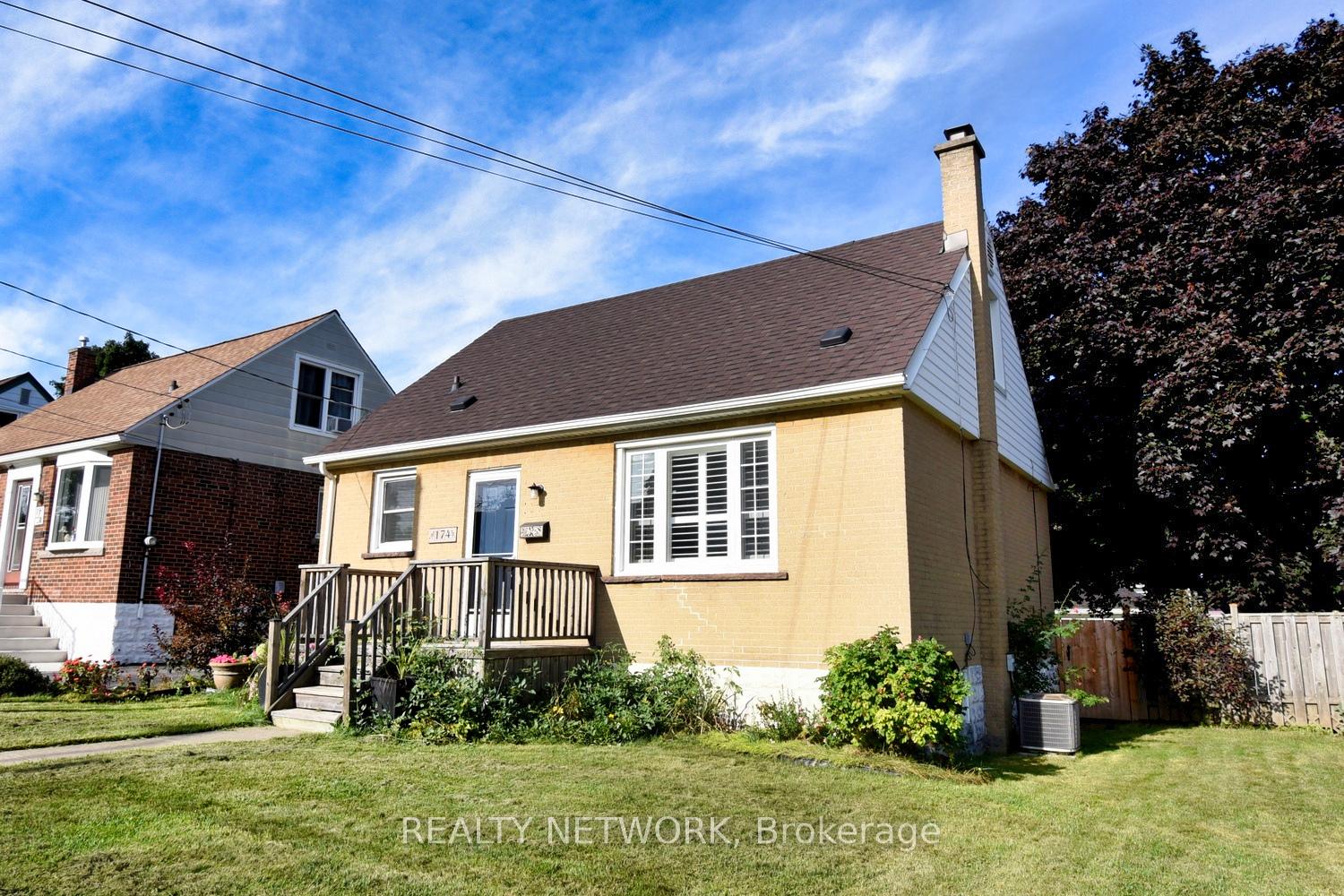 Photo 1 of 174 East 12th Street, Hamilton, Inch Park — HOMEH