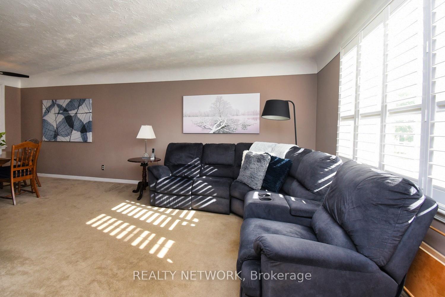 Photo 5 of 174 East 12th Street, Hamilton, Inch Park — HOMEH