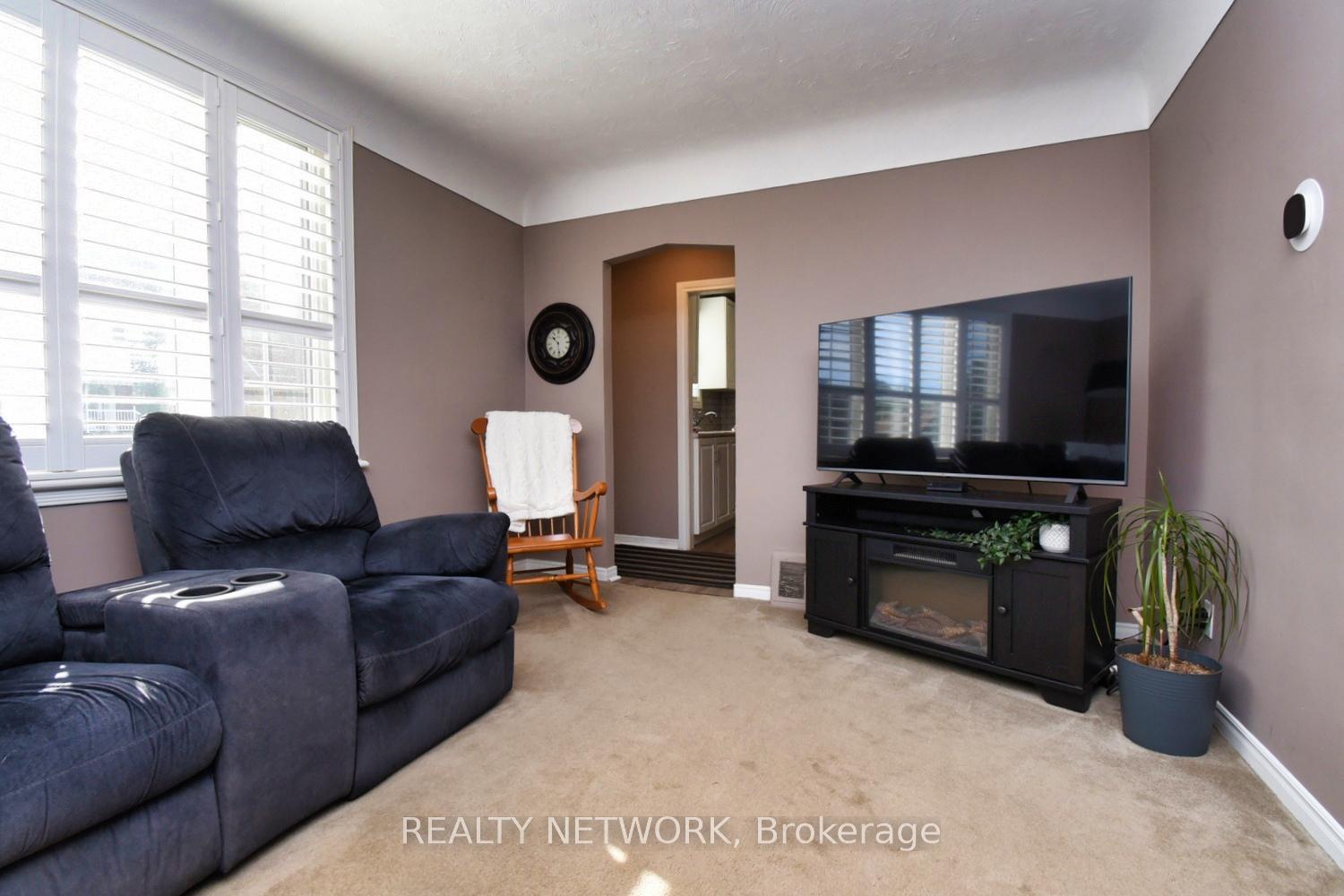 Photo 7 of 174 East 12th Street, Hamilton, Inch Park — HOMEH