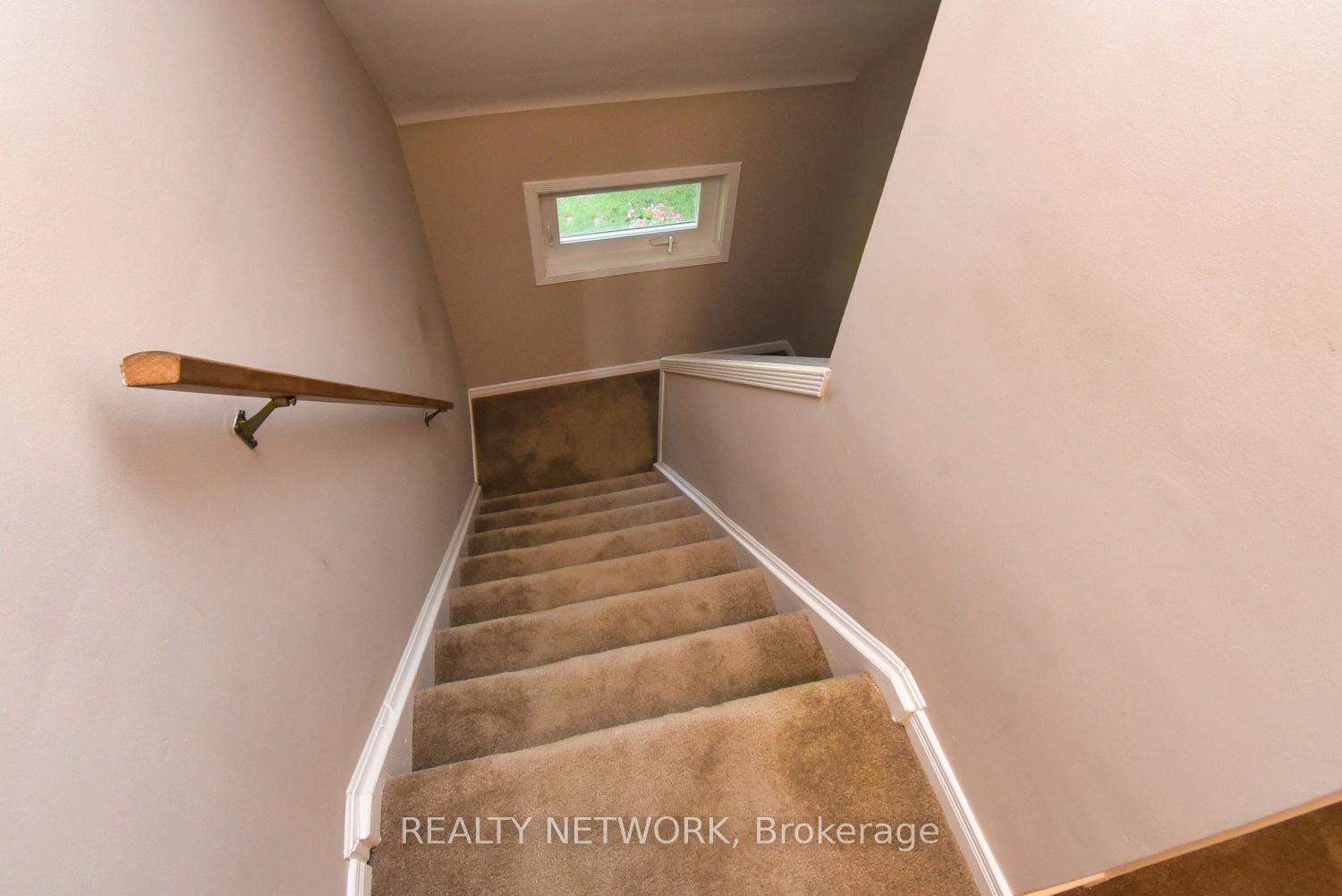 Photo 13 of 174 East 12th Street, Hamilton, Inch Park — HOMEH
