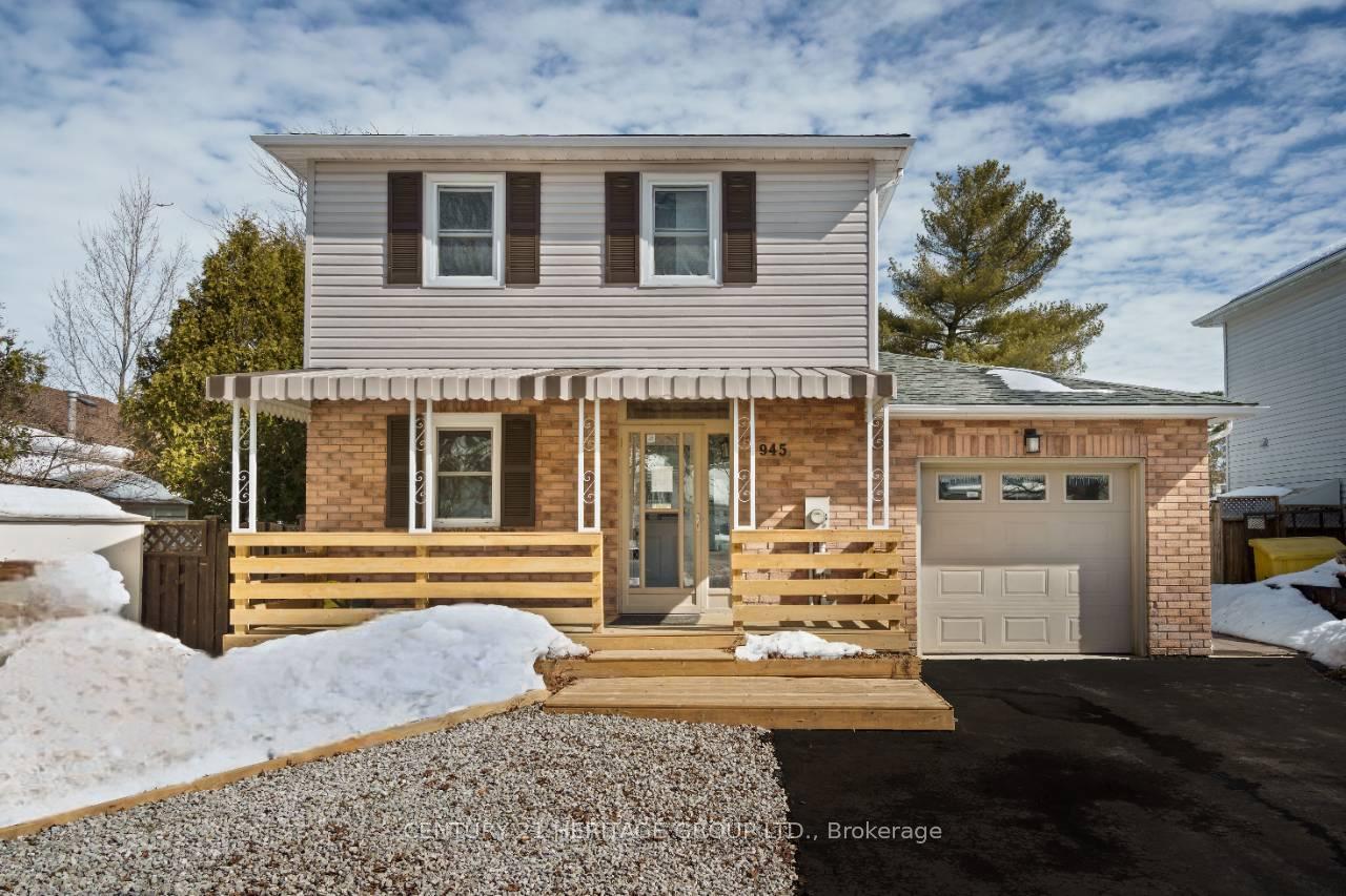 Photo 2 of 945 Vance Crescent, Innisfil, Alcona — HOMEH
