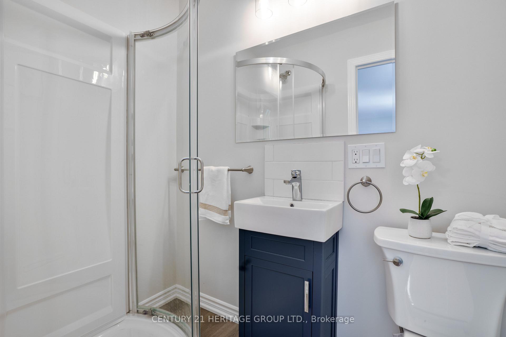 Photo 15 of 945 Vance Crescent, Innisfil, Alcona — HOMEH