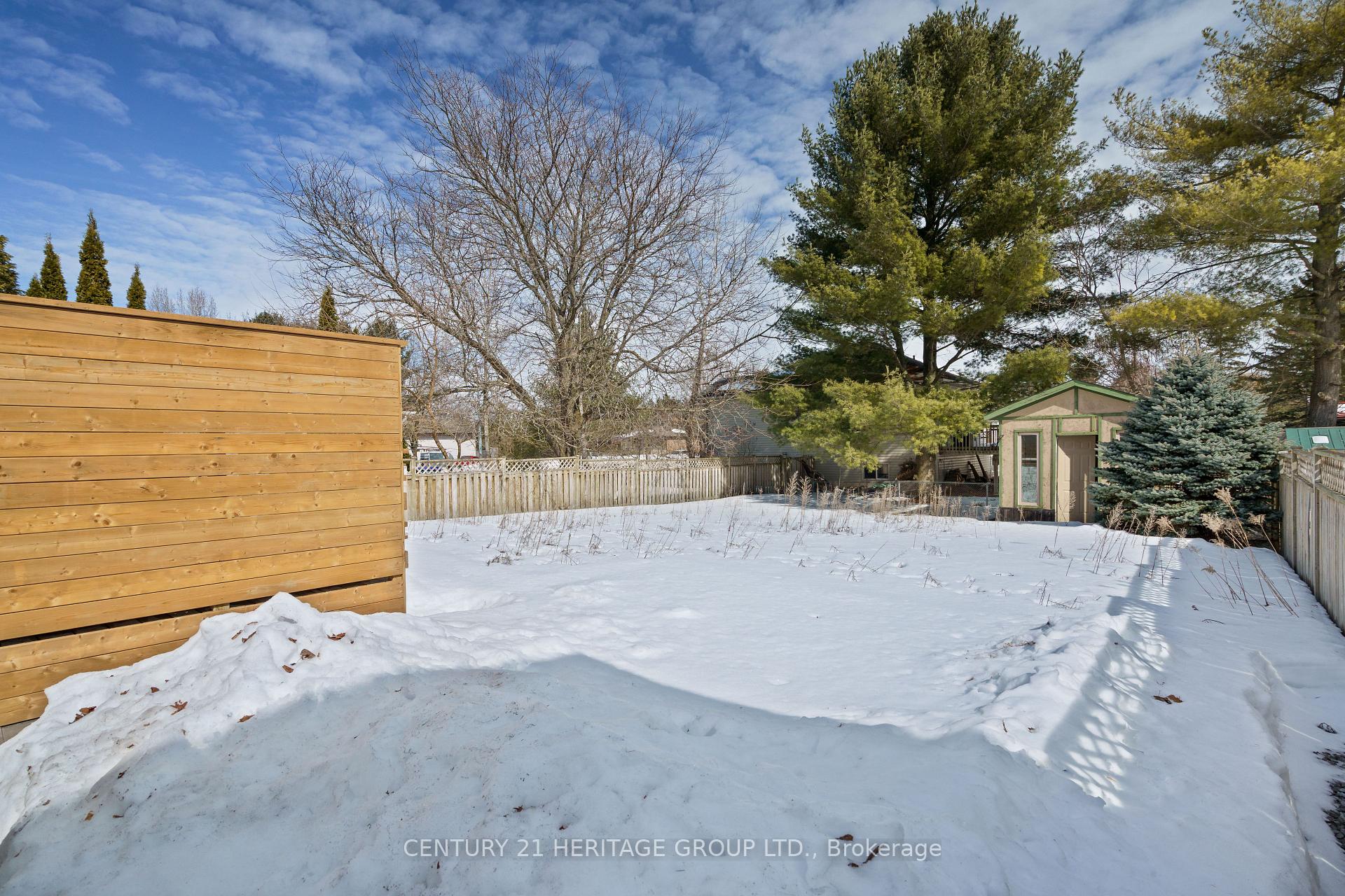 Photo 24 of 945 Vance Crescent, Innisfil, Alcona — HOMEH