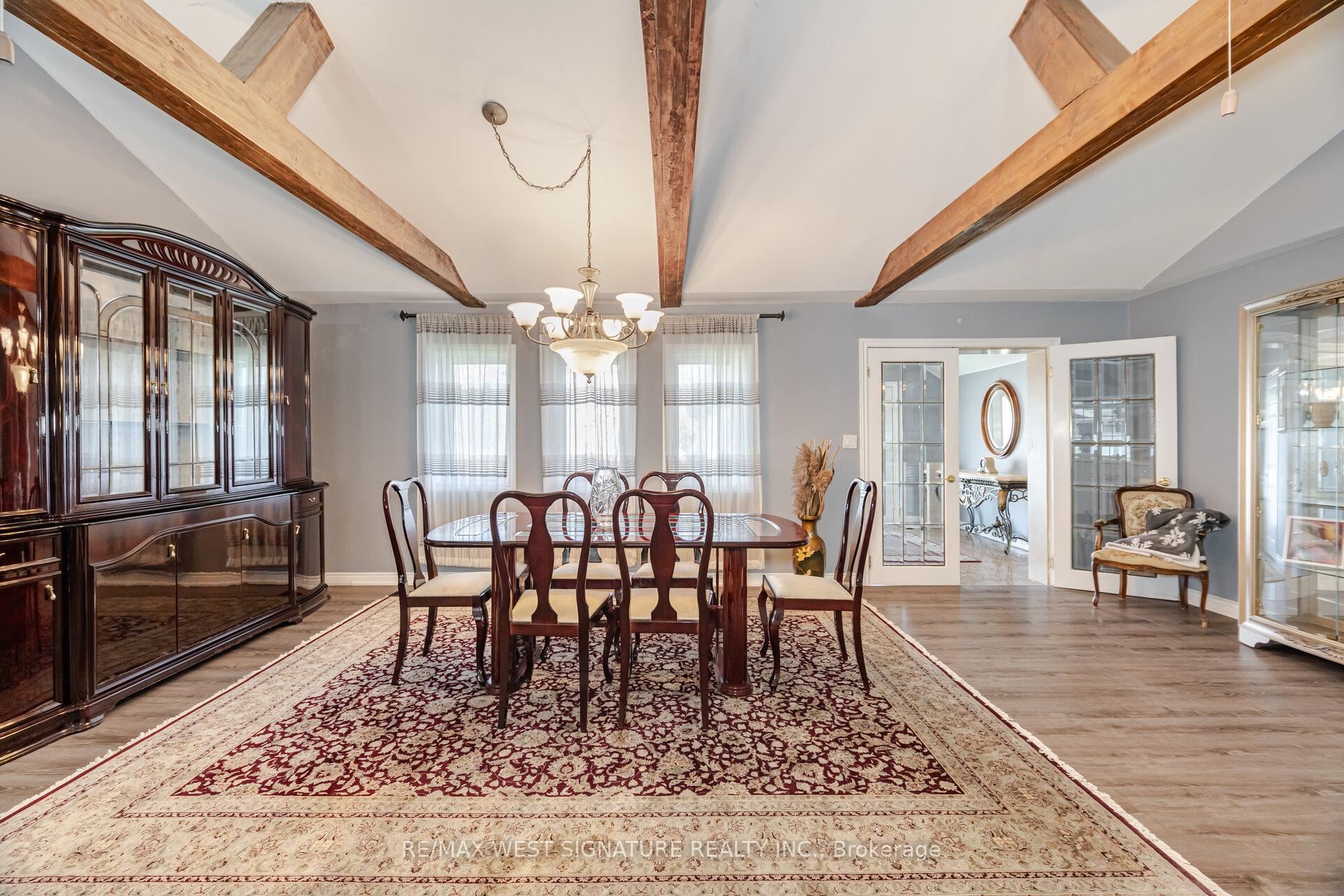 Photo 5 of 118 Martha Crescent, Caledon, Bolton West — HOMEH