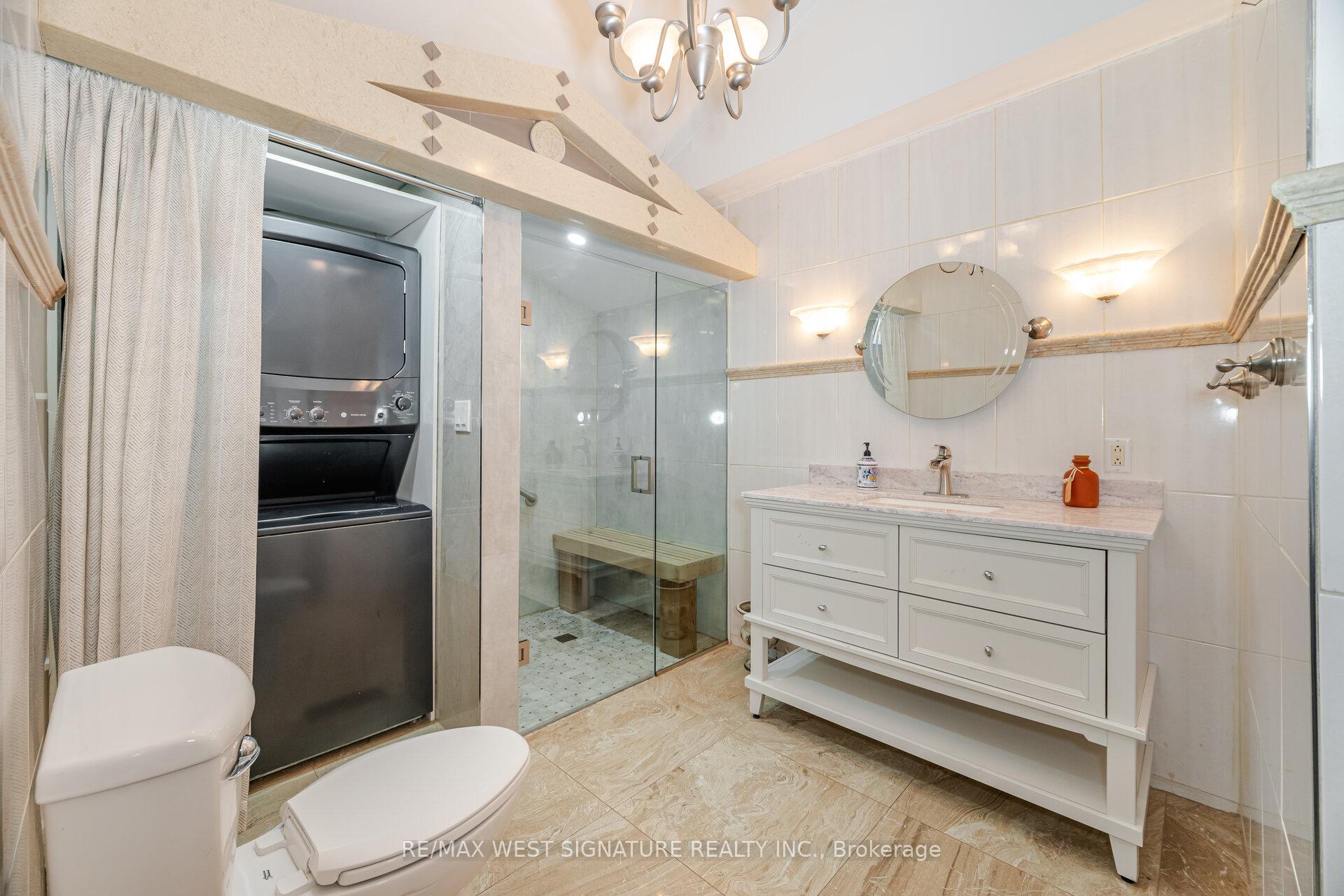 Photo 10 of 118 Martha Crescent, Caledon, Bolton West — HOMEH