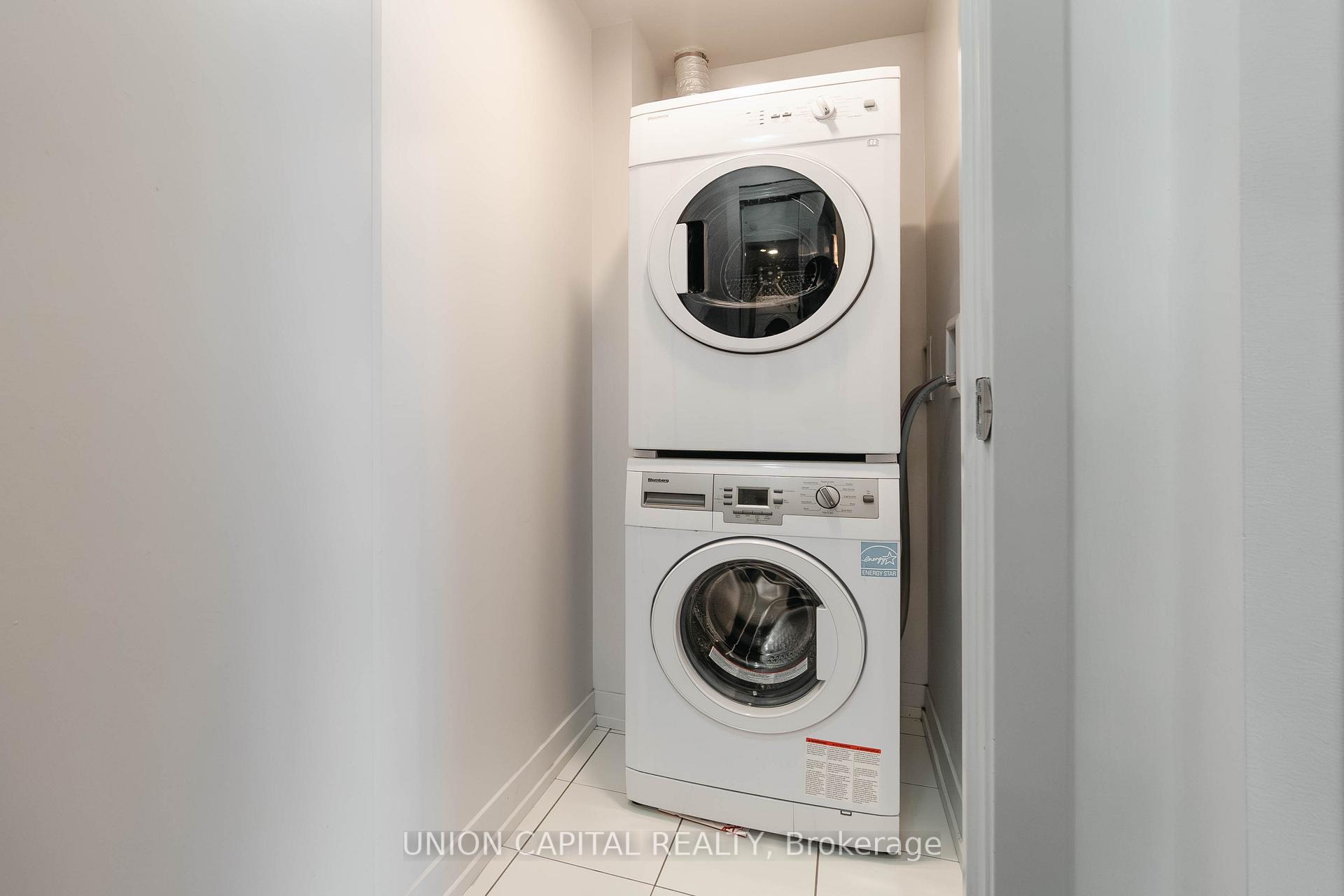 Photo 5 of Unit 2203, 125 Redpath Avenue, Toronto, Mount Pleasant West — HOMEH