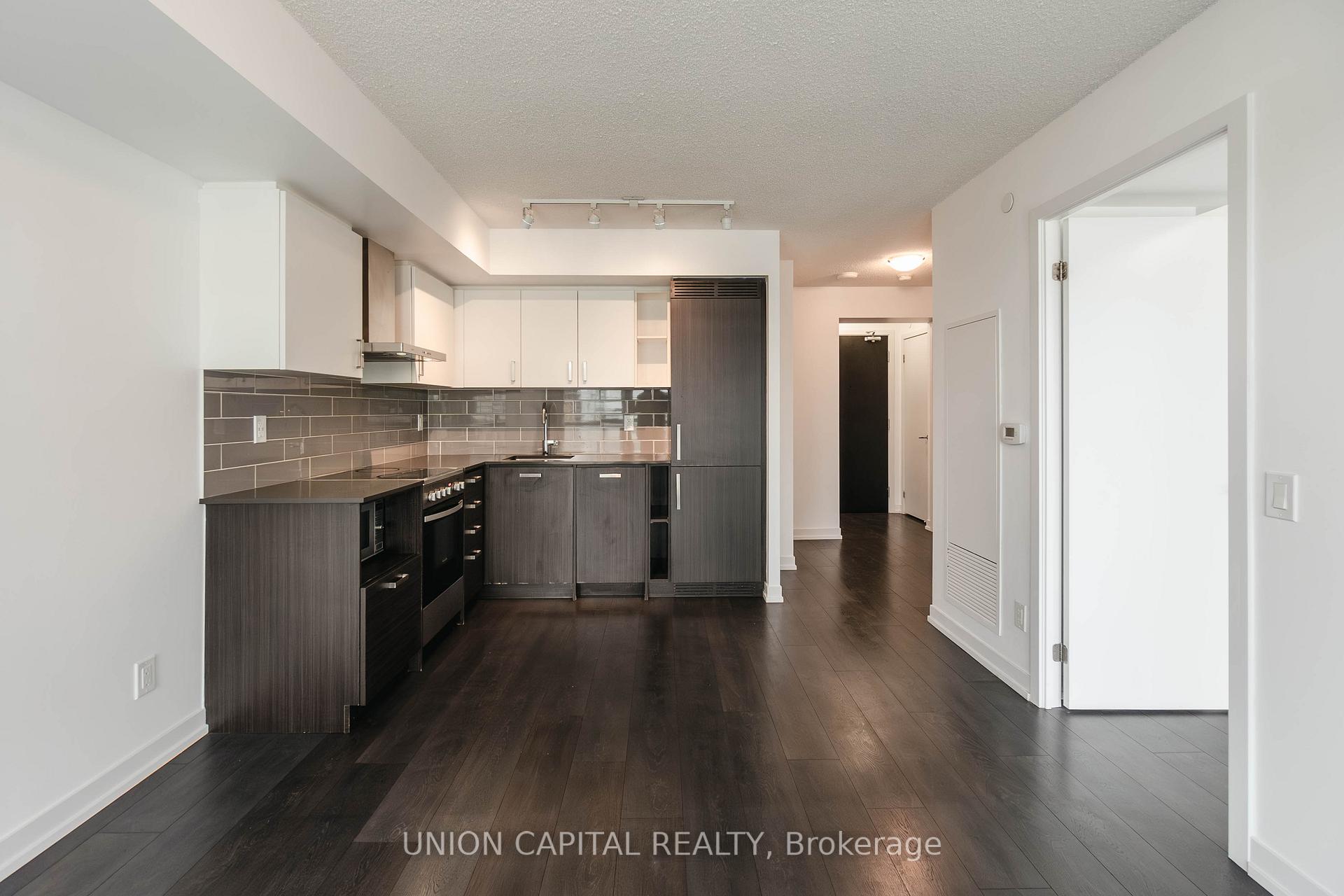 Photo 2 of Unit 2203, 125 Redpath Avenue, Toronto, Mount Pleasant West — HOMEH