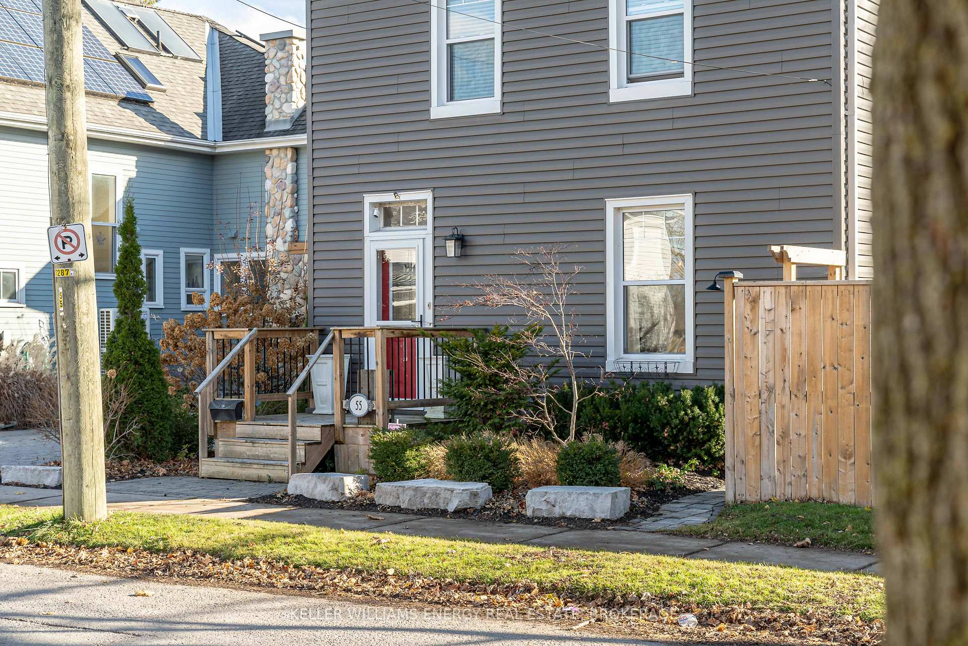 Photo 5 of 55 Alexander Street, Belleville, Belleville Ward — HOMEH