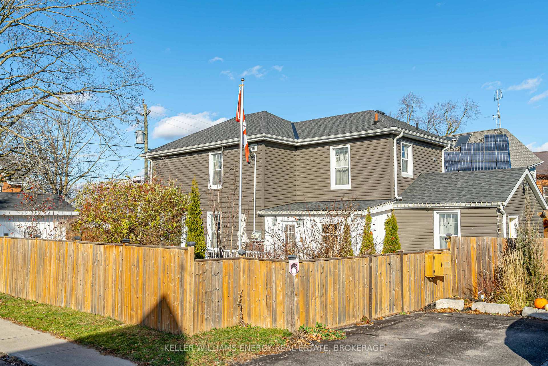 Photo 39 of 55 Alexander Street, Belleville, Belleville Ward — HOMEH