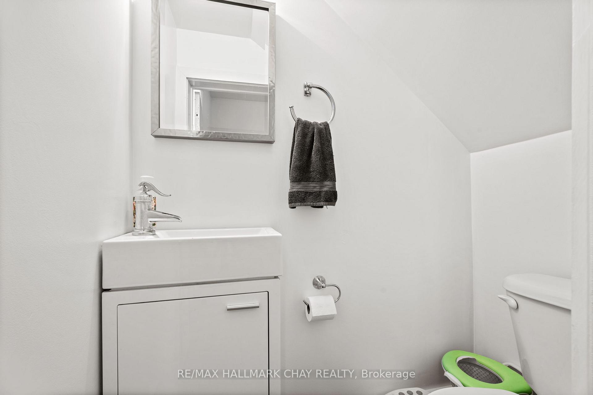 Photo 8 of 10 Albert Street E, Springwater, Hillsdale — HOMEH