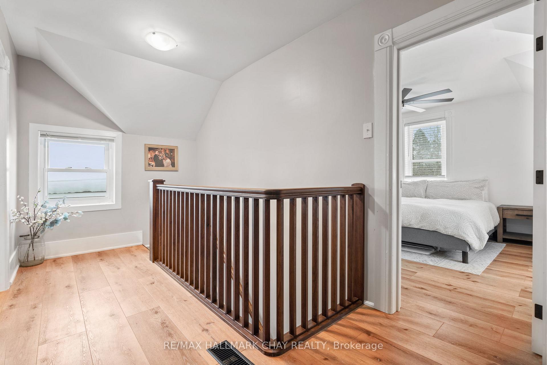 Photo 11 of 10 Albert Street E, Springwater, Hillsdale — HOMEH