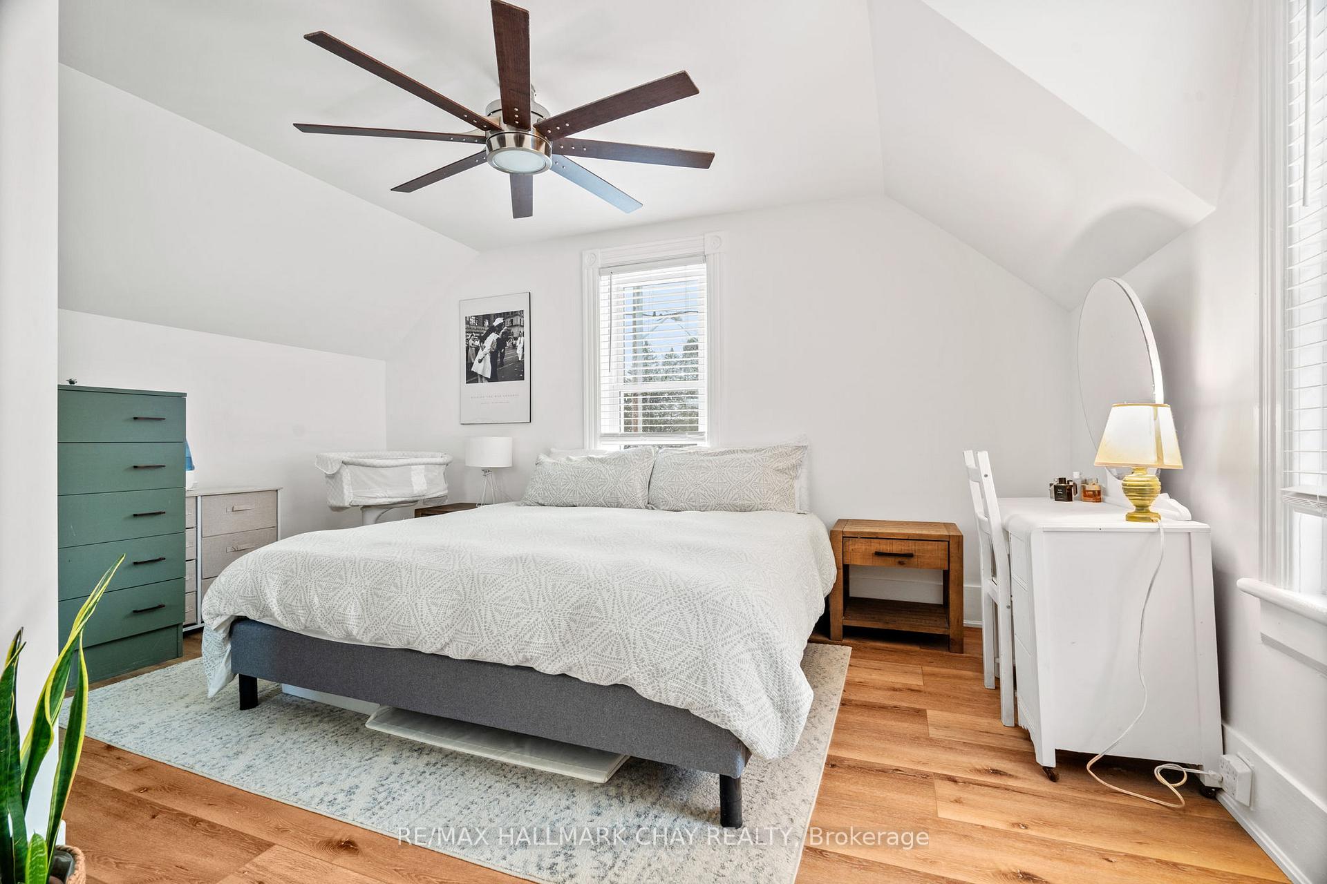 Photo 21 of 10 Albert Street E, Springwater, Hillsdale — HOMEH