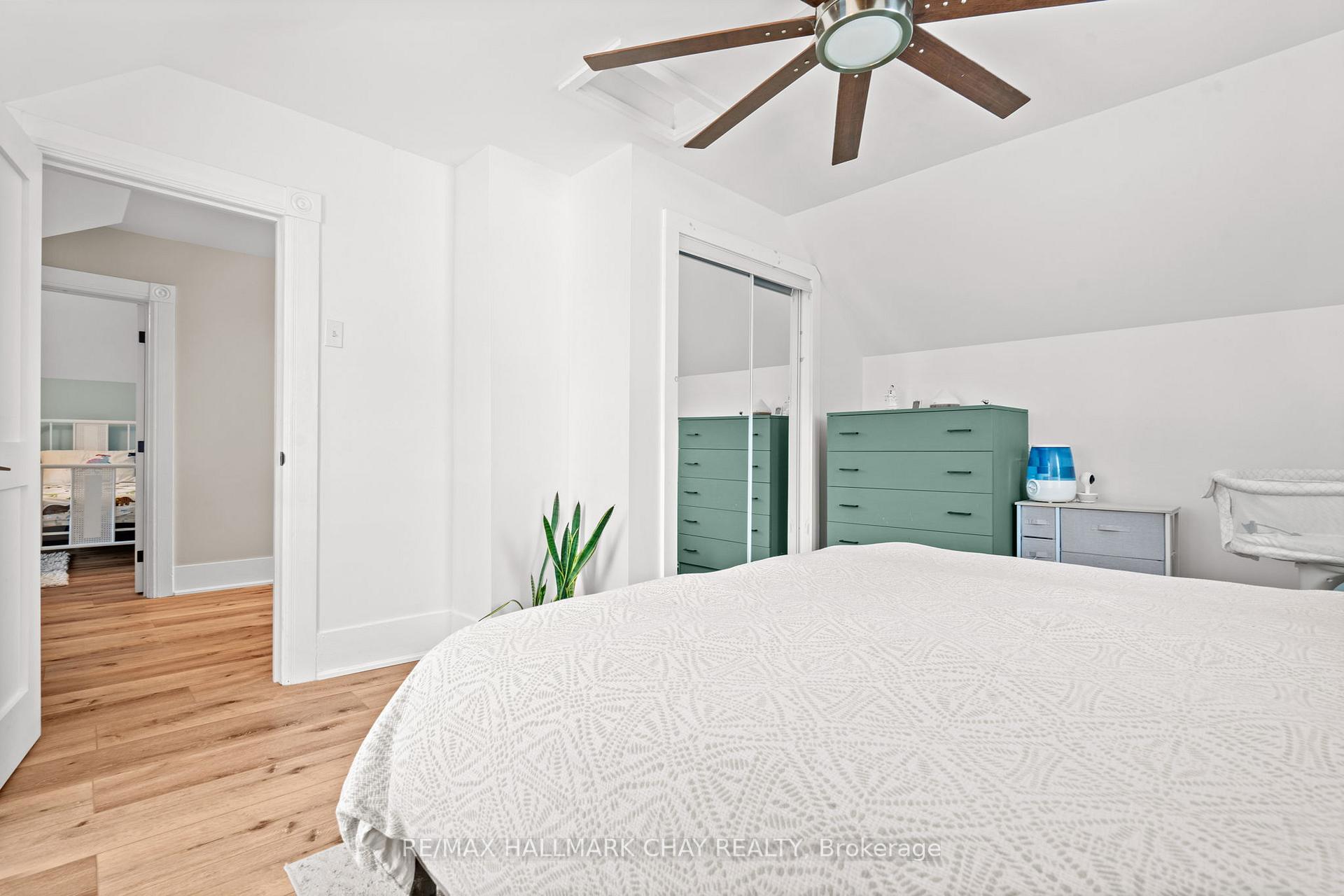 Photo 19 of 10 Albert Street E, Springwater, Hillsdale — HOMEH