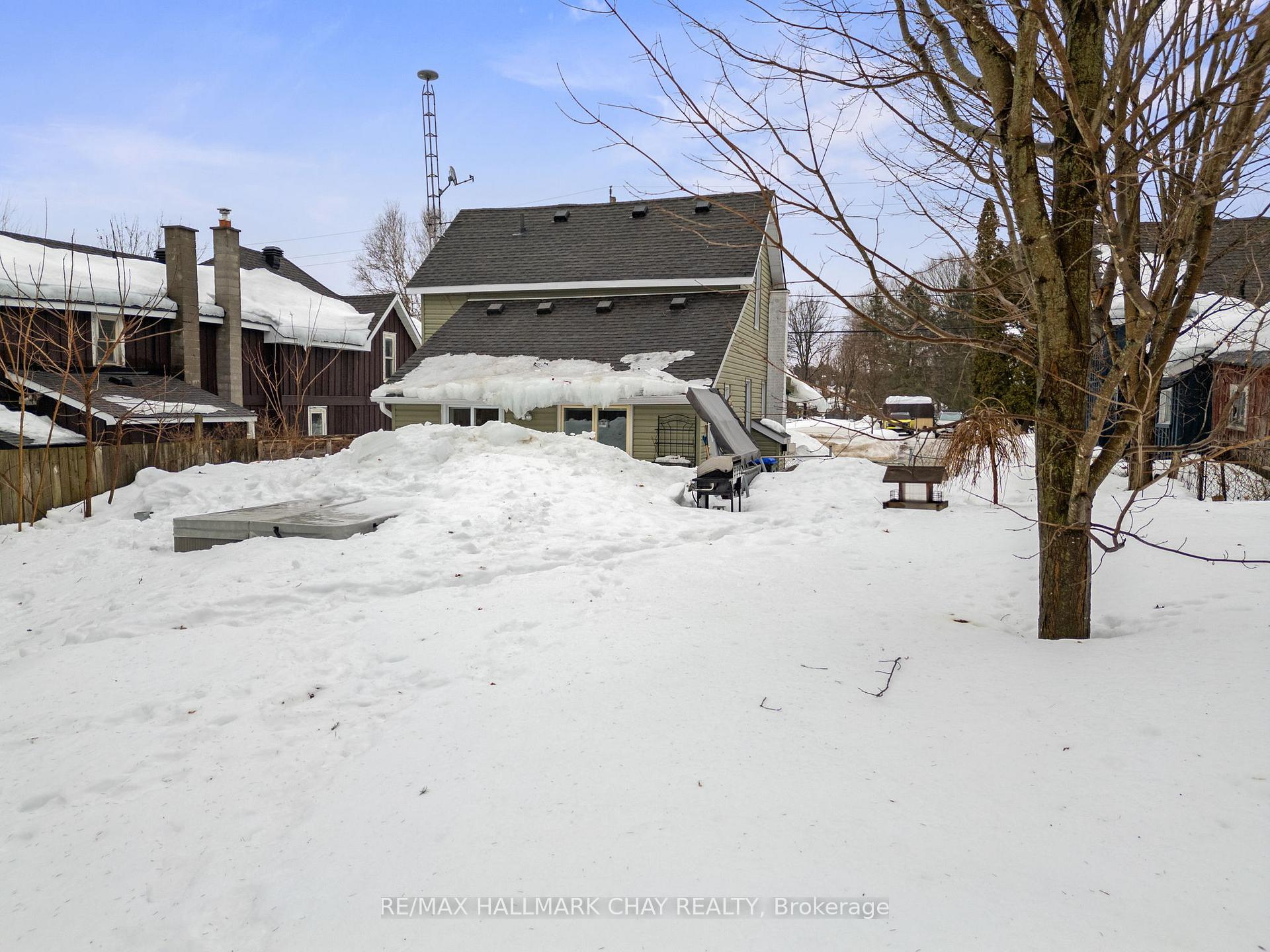 Photo 22 of 10 Albert Street E, Springwater, Hillsdale — HOMEH