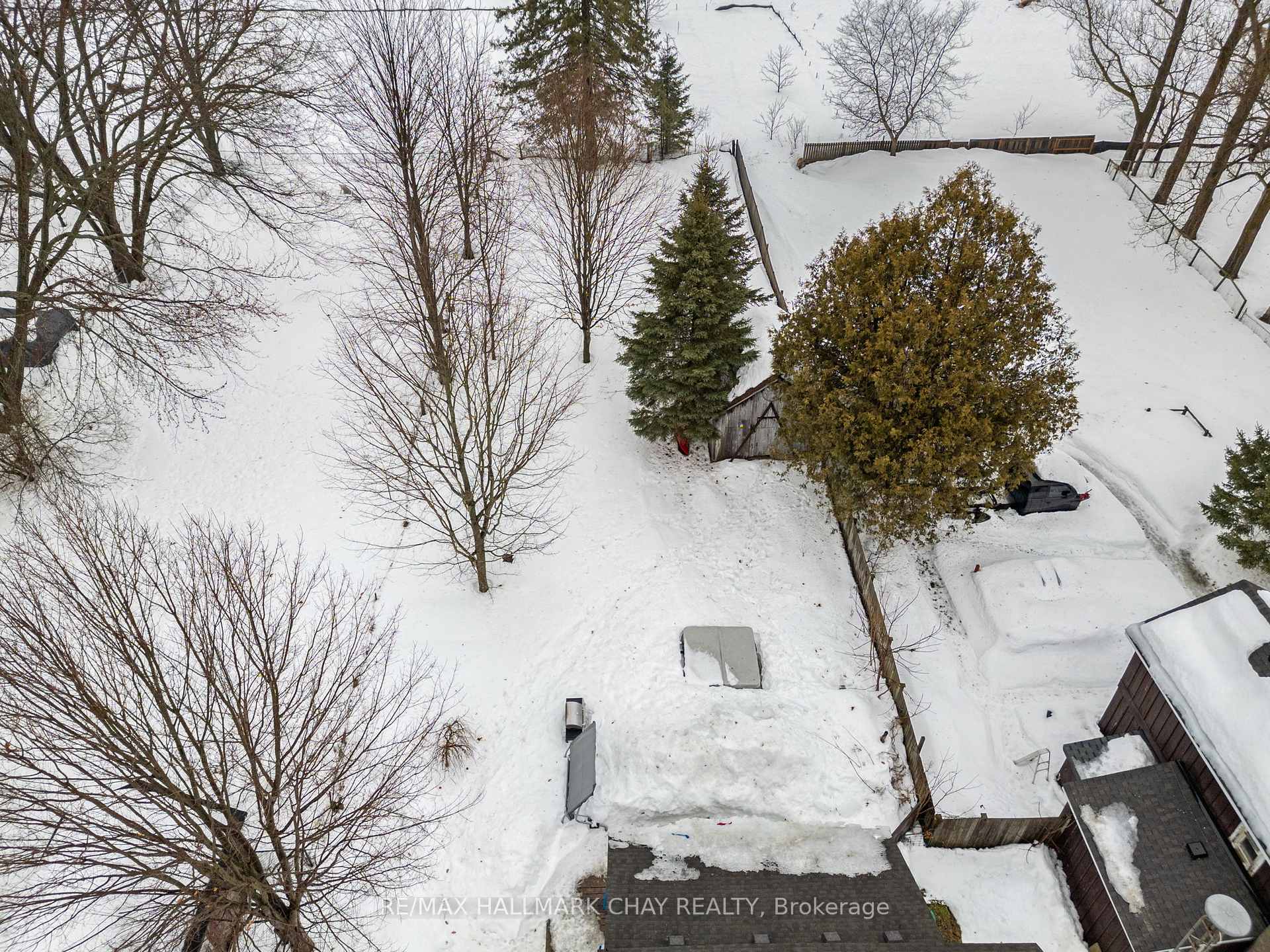 Photo 33 of 10 Albert Street E, Springwater, Hillsdale — HOMEH