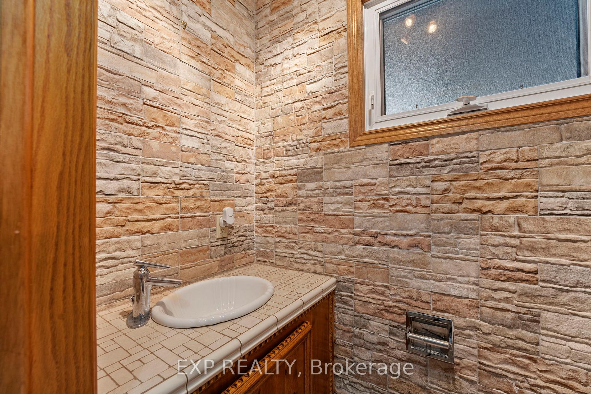 Photo 14 of 2866 20th Side Road, New Tecumseth, Rural New Tecumseth — HOMEH