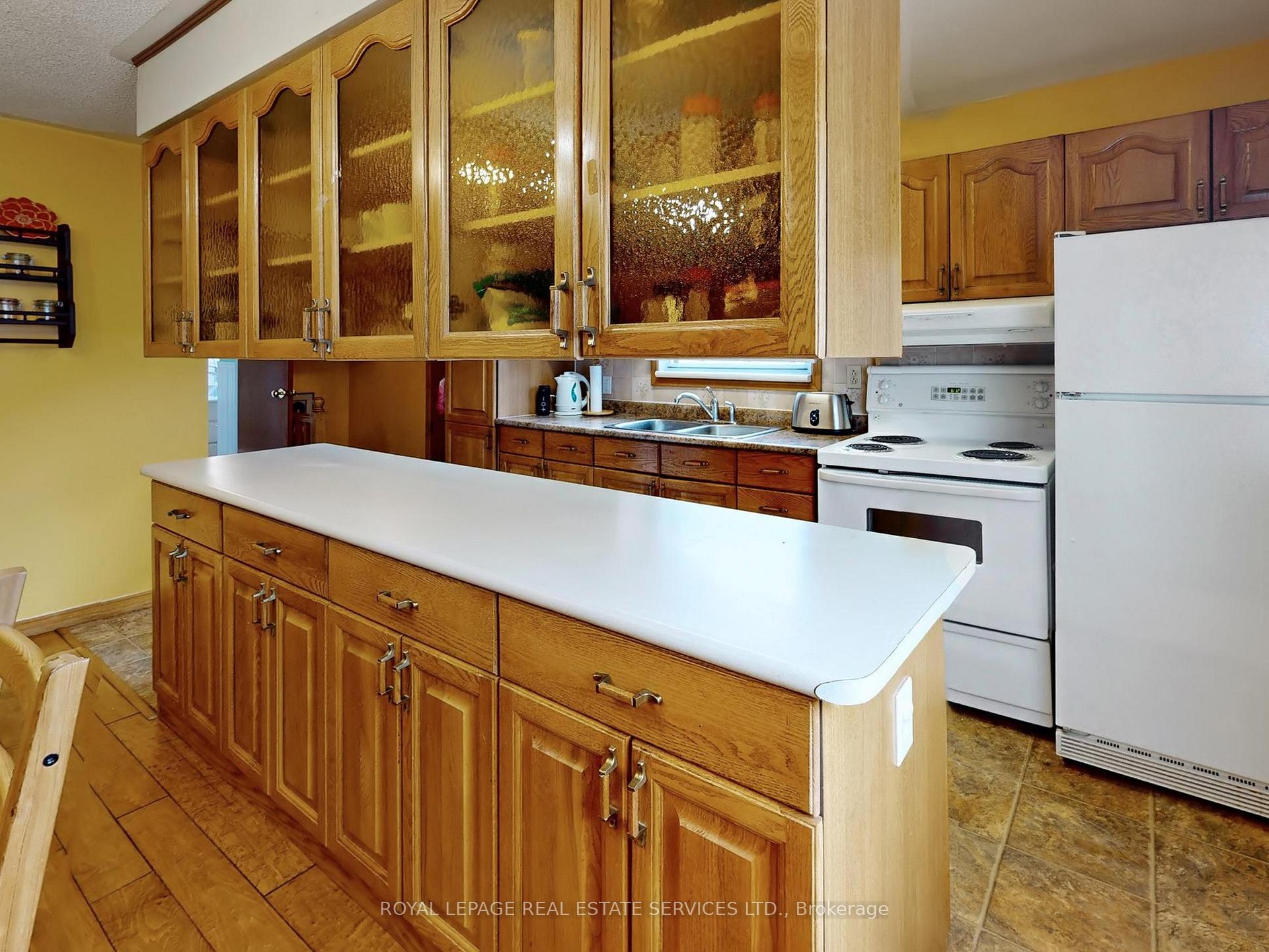 Photo 12 of 1351 Mosley Street, Wasaga Beach — HOMEH