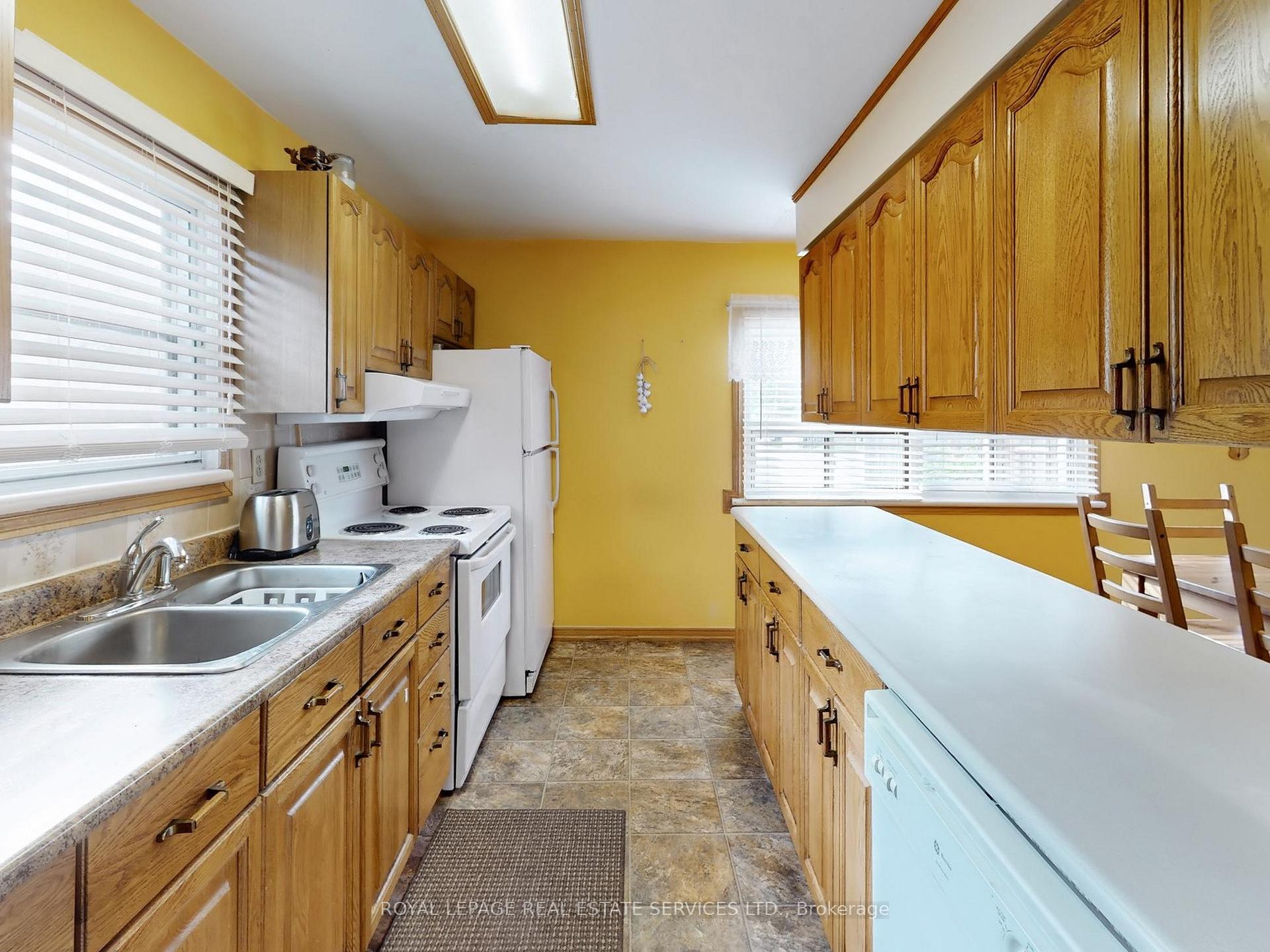 Photo 11 of 1351 Mosley Street, Wasaga Beach — HOMEH