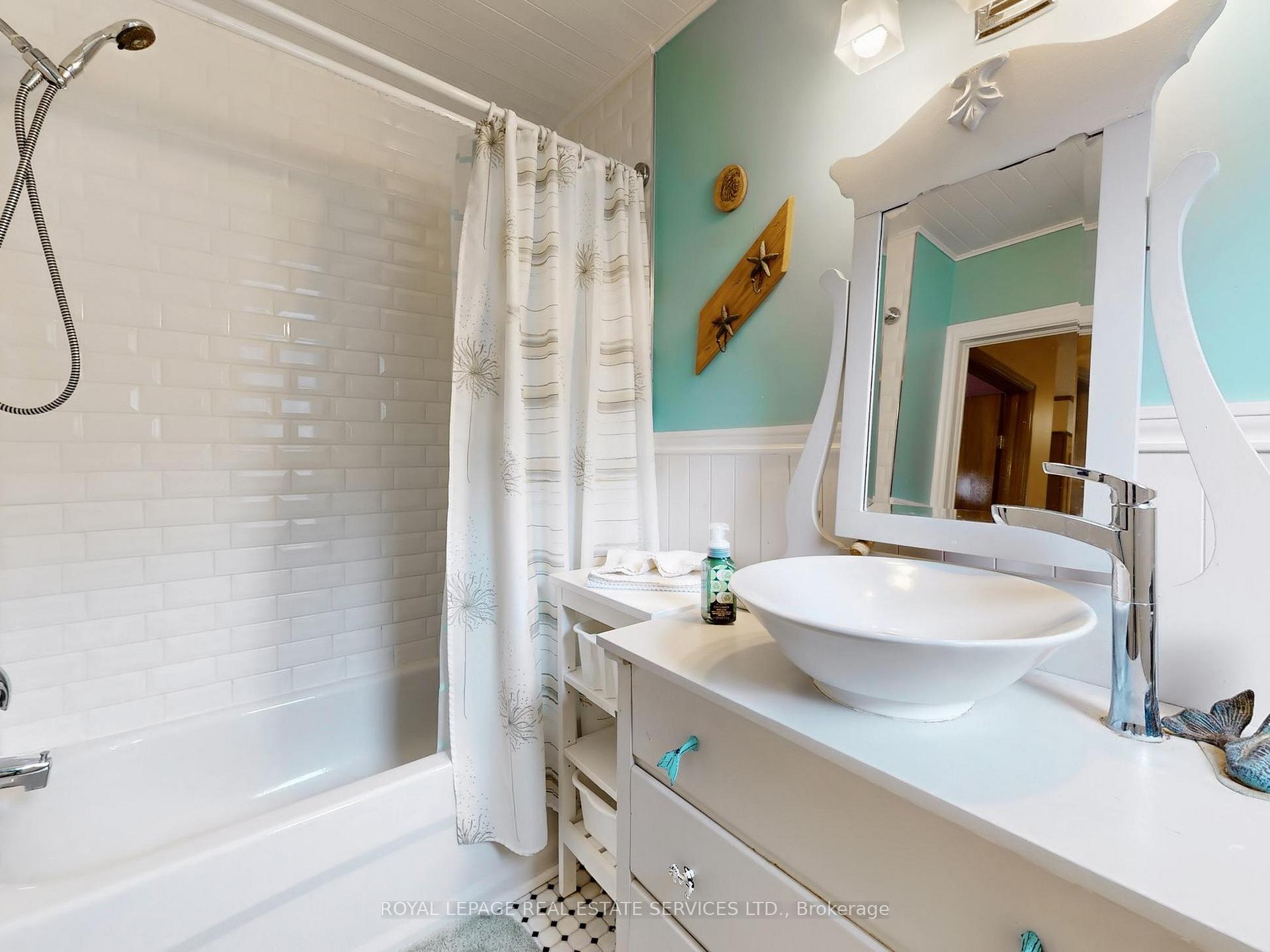 Photo 21 of 1351 Mosley Street, Wasaga Beach — HOMEH