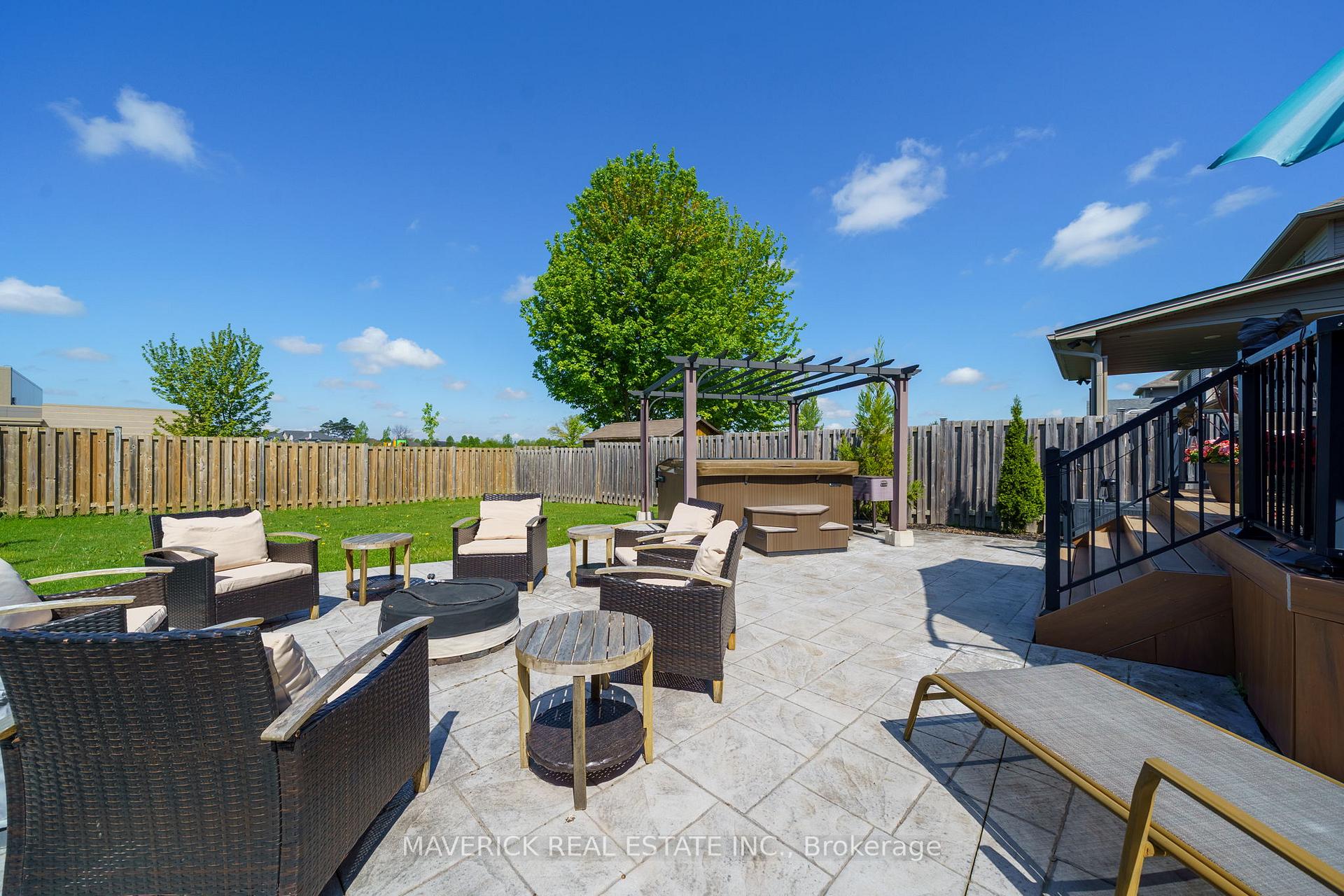 Photo 22 of 1461 Riverbend Road, London, South A — HOMEH