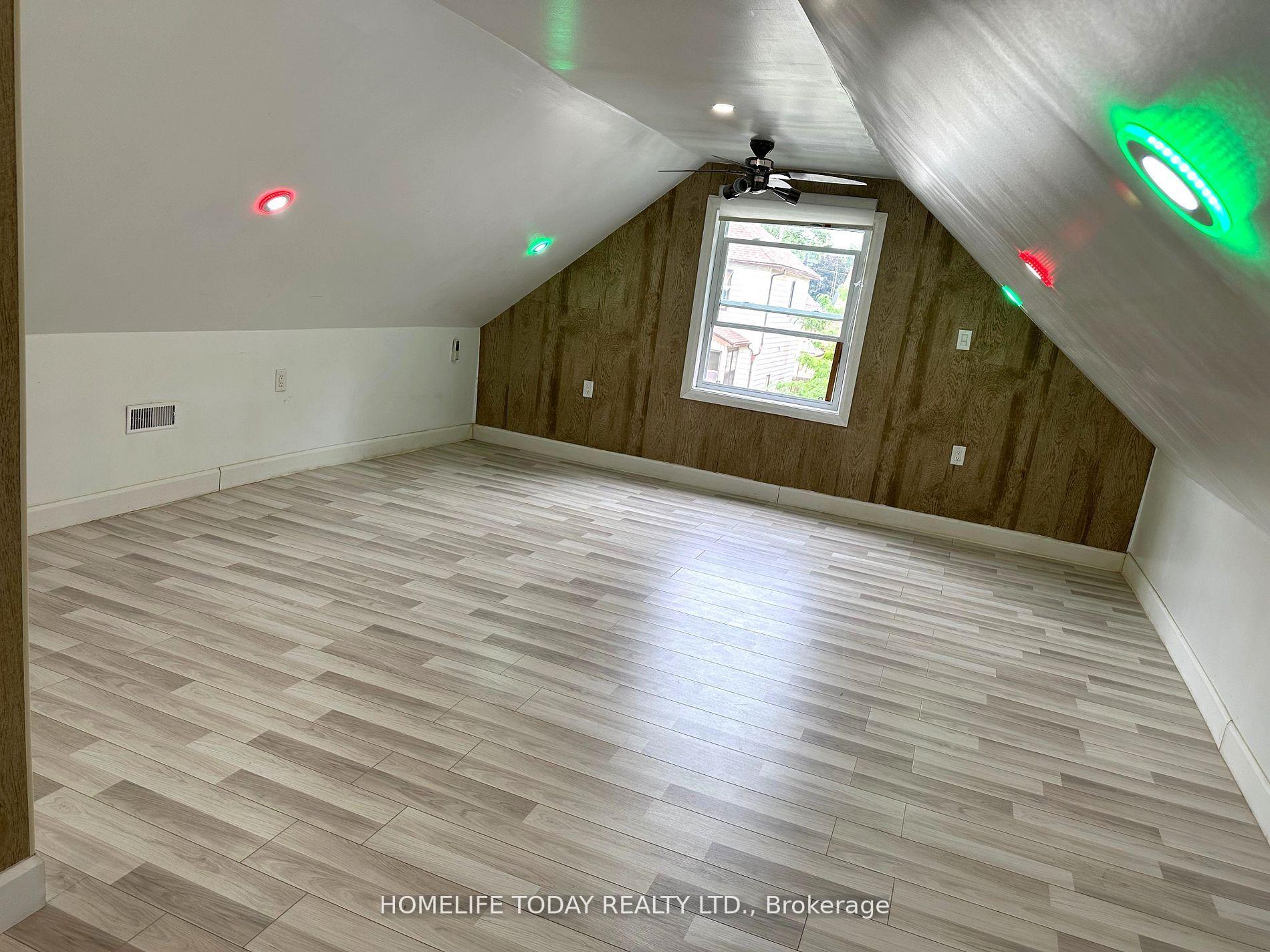 Photo 21 of 1529 Hall Avenue, Windsor, Walkerville — HOMEH
