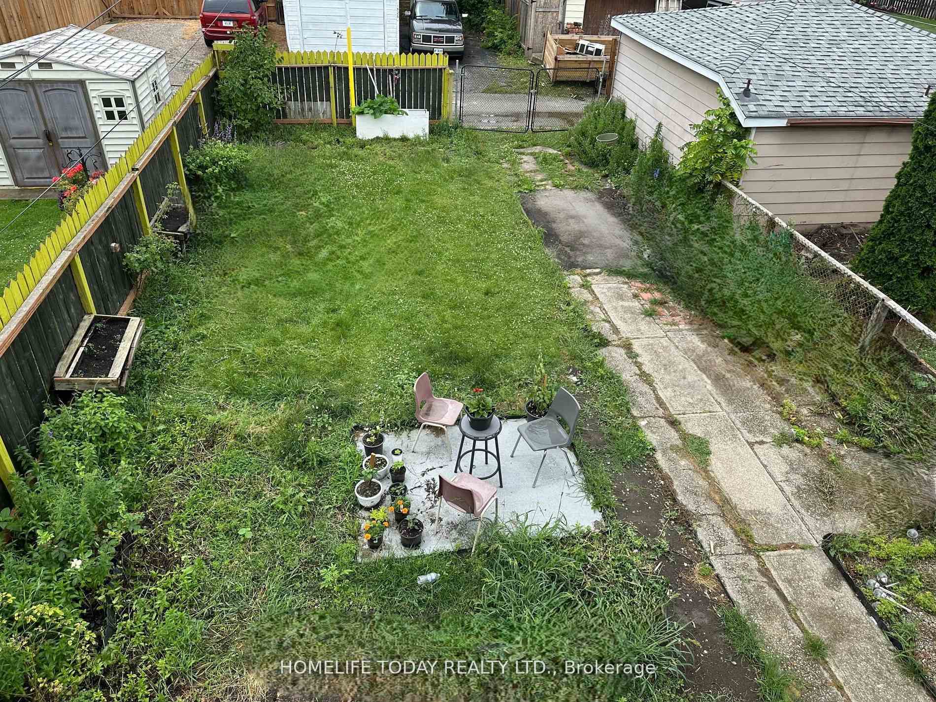 Photo 24 of 1529 Hall Avenue, Windsor, Walkerville — HOMEH